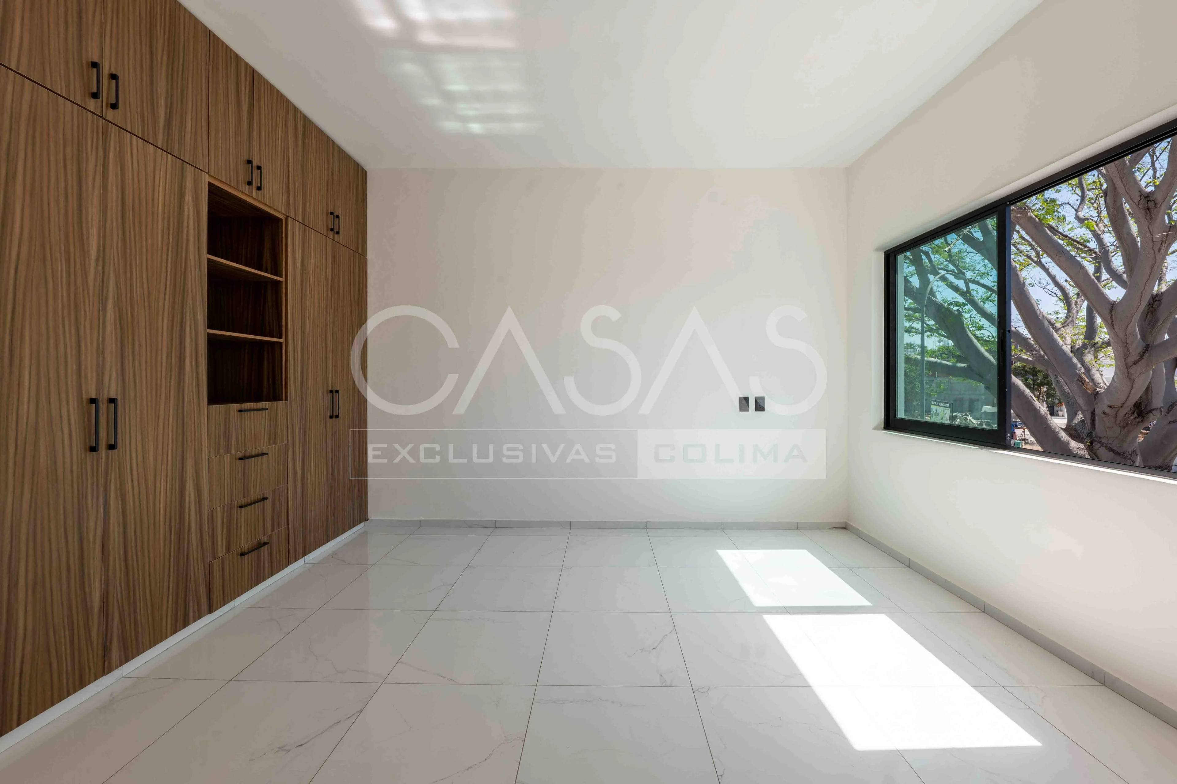 Preciosa casa en esquina en venta en zona norte de Colima, súper fresca y con amplios espacios 12