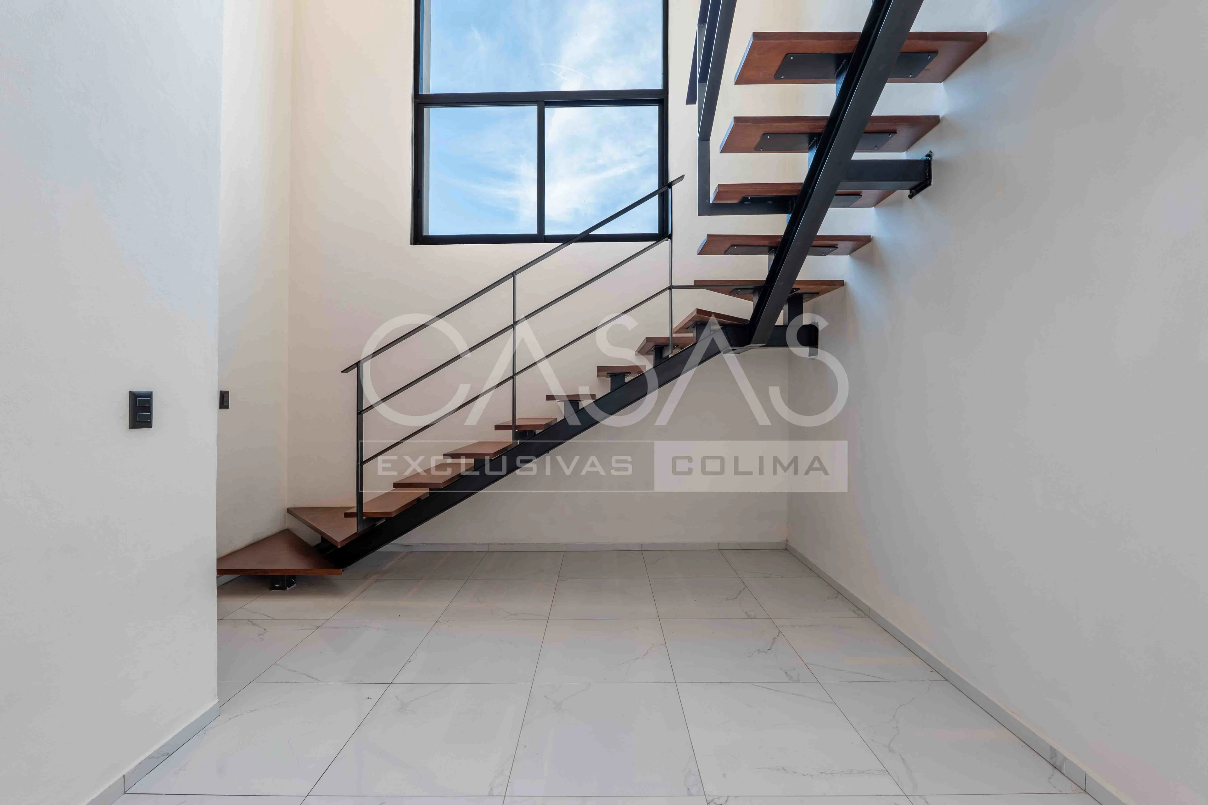 Preciosa casa en esquina en venta en zona norte de Colima, súper fresca y con amplios espacios 14