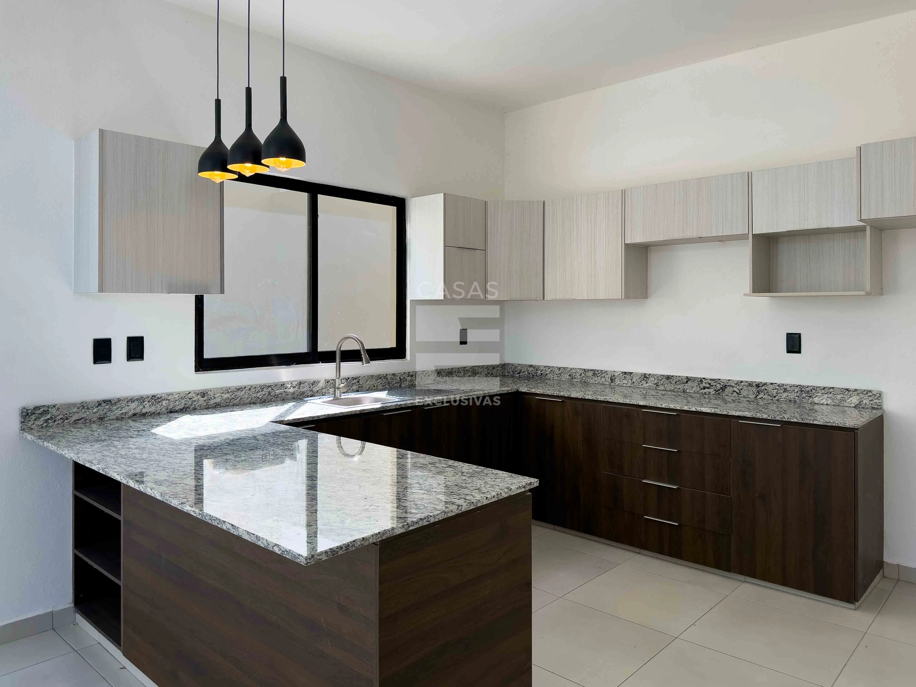 Increíble casa en venta en Real de Comala con 4 habitaciones 4