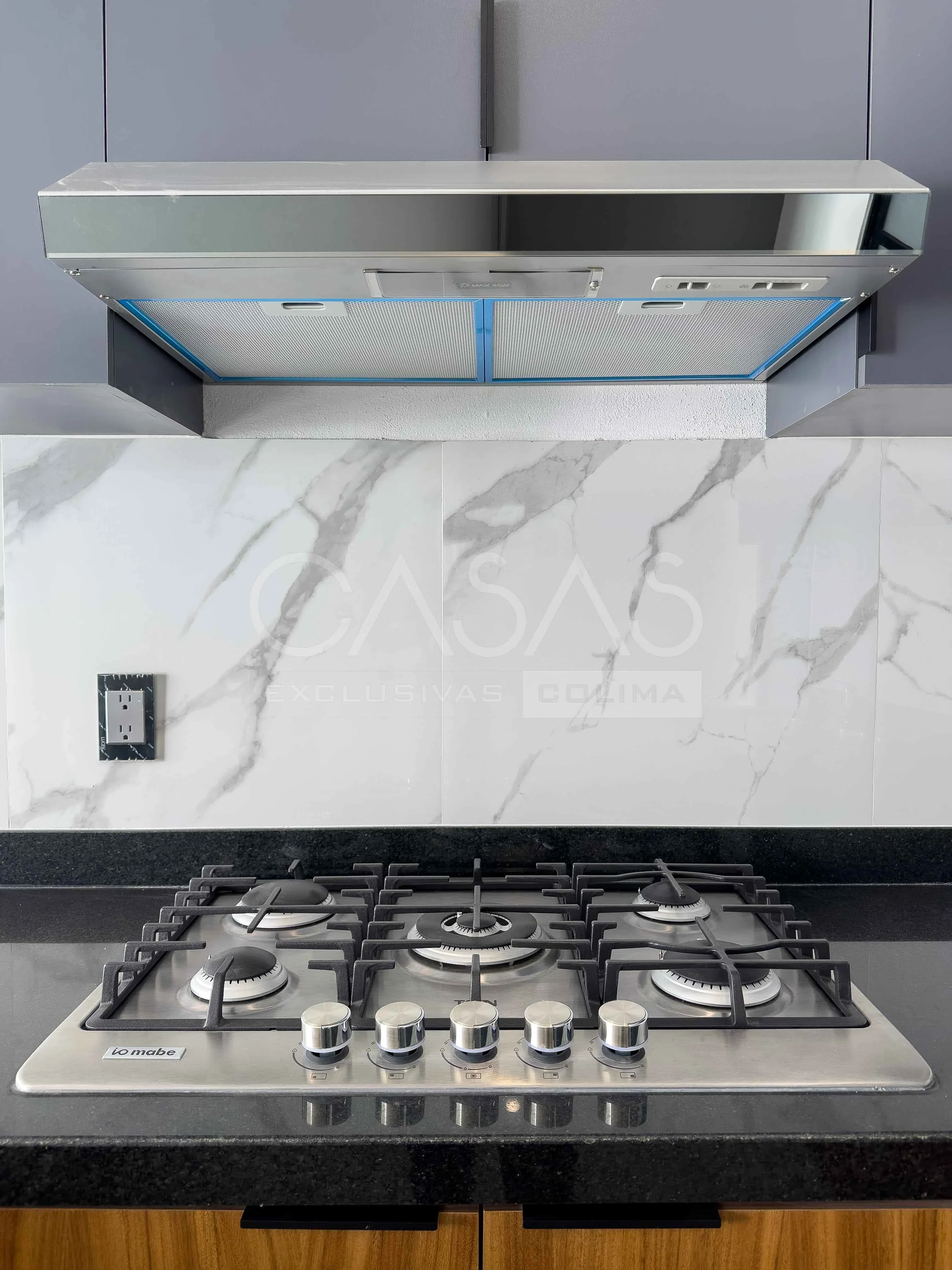 Hermosa y amplia casa en venta al norte de Villa de Álvarez, zona Residencial 9