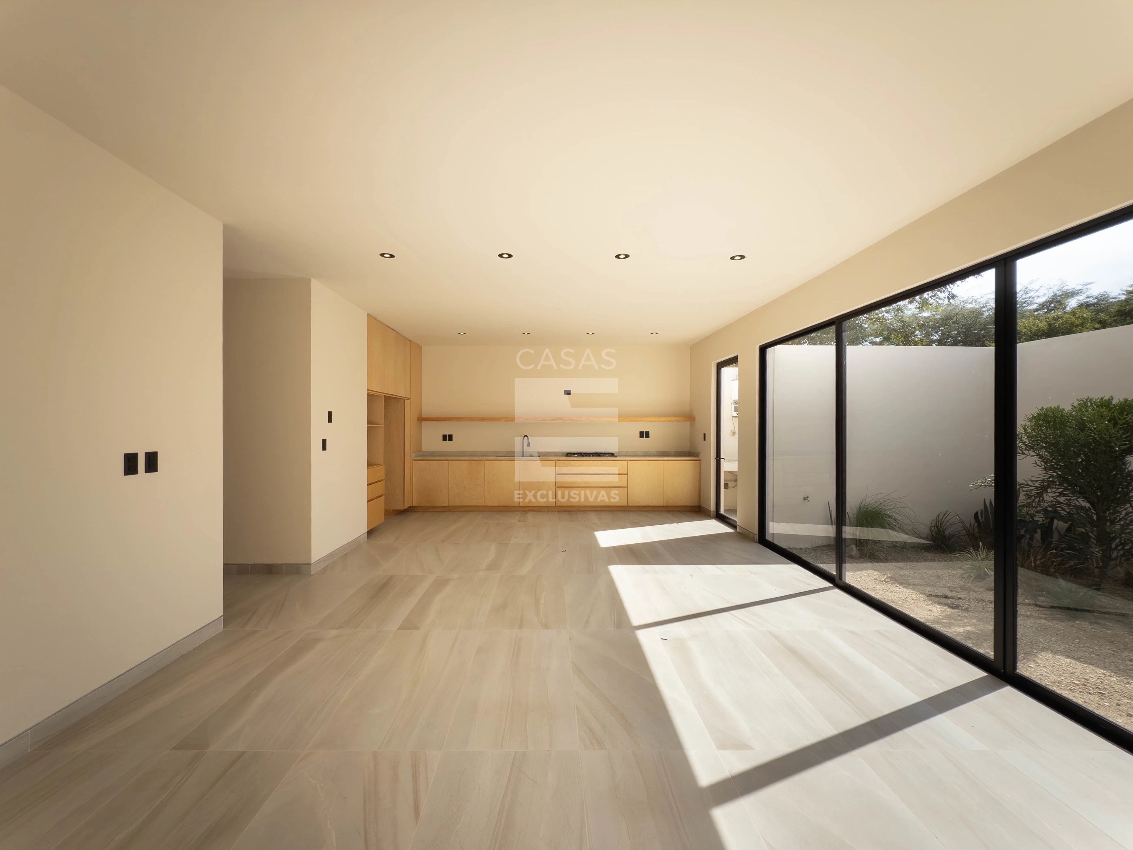 Hermosa casa en venta dentro de coto privado en una planta, zona norte de Colima 5