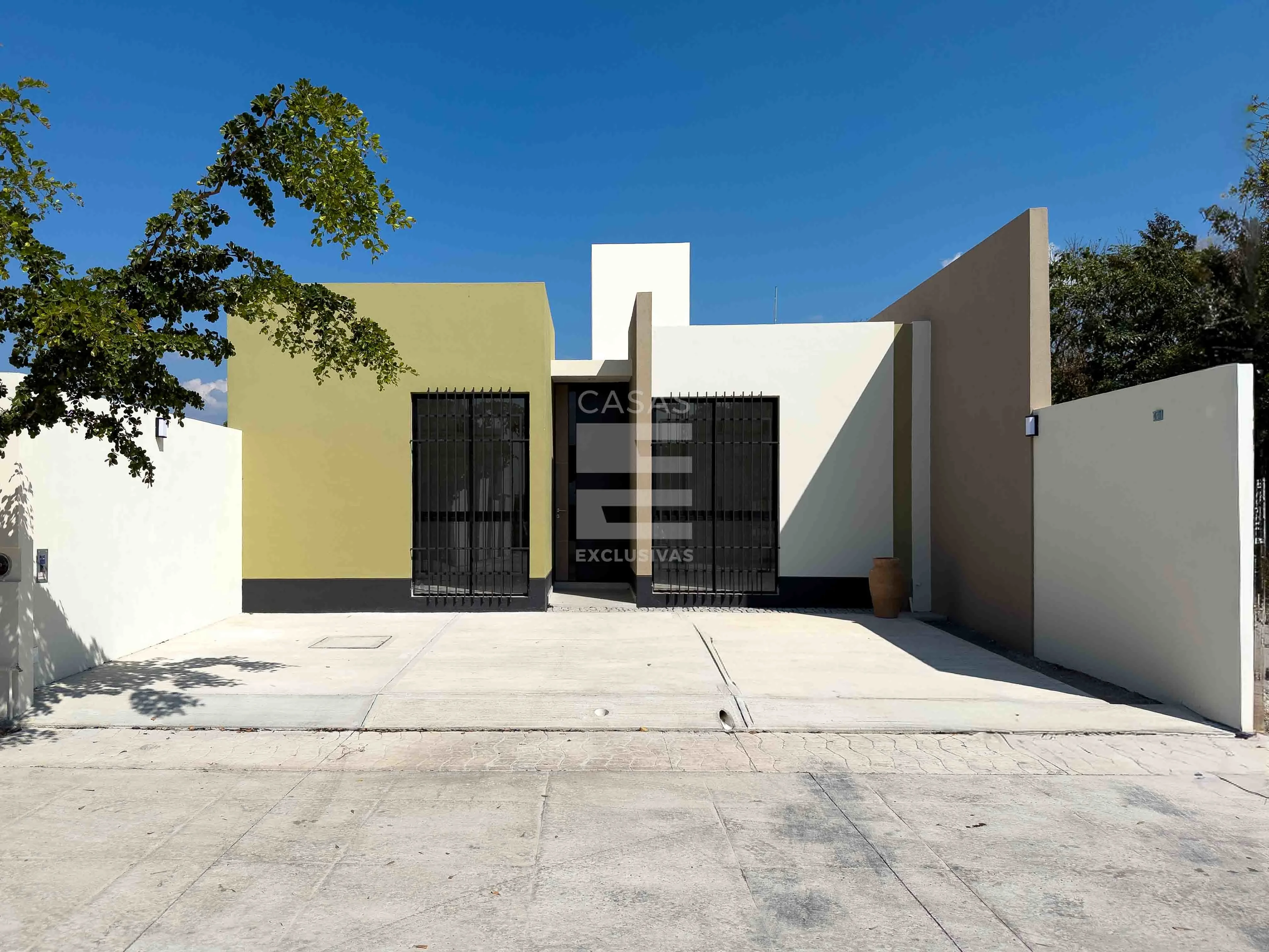 Casa en venta en Colima, zona norte, dentro de Coto Privado