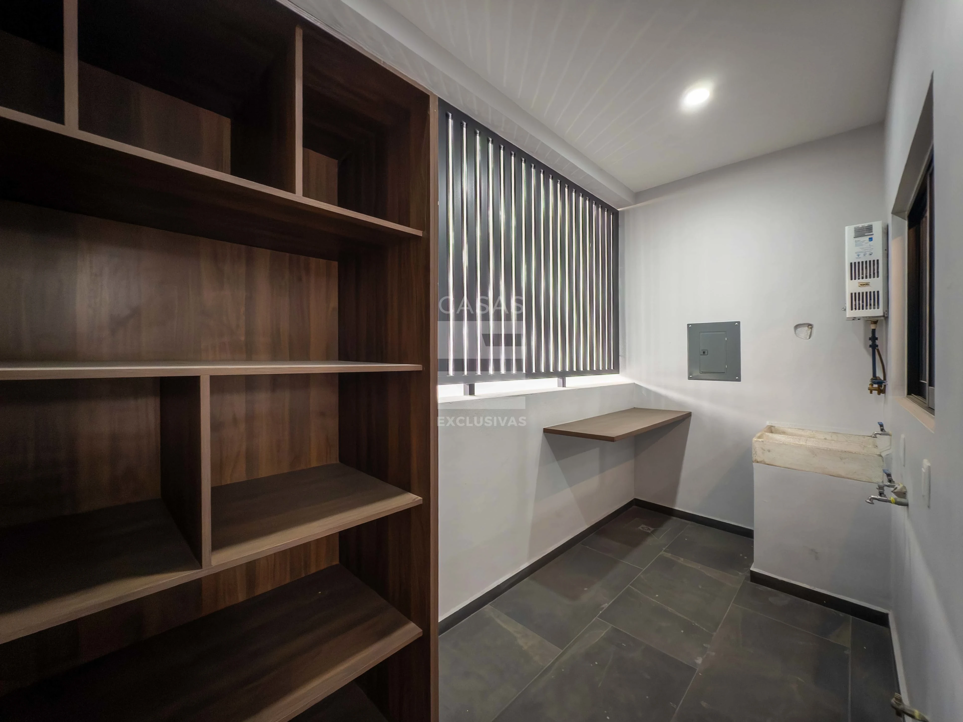 Casa en venta en Colima zona norte, residencial Punto Rioja 17