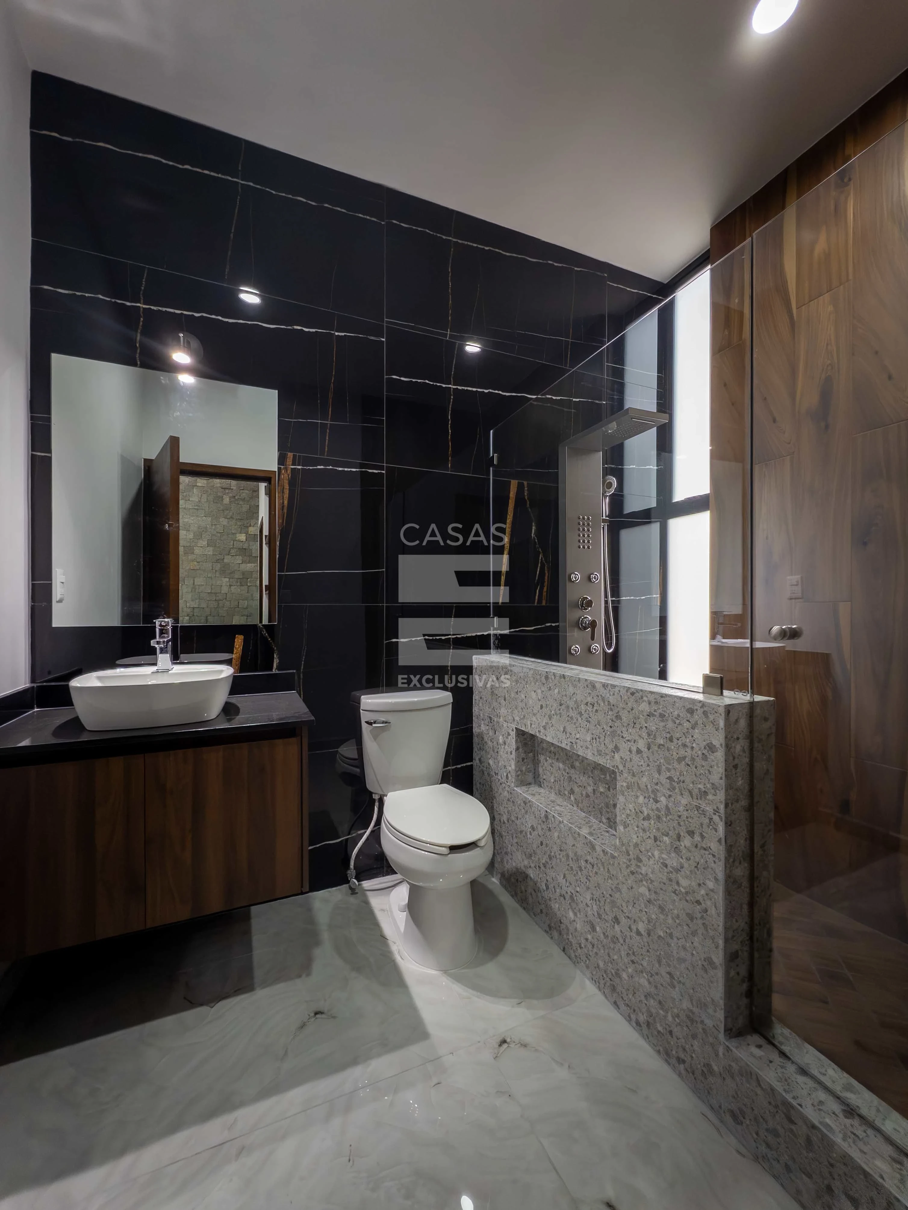 Casa en venta en Colima zona norte, residencial Punto Rioja 16