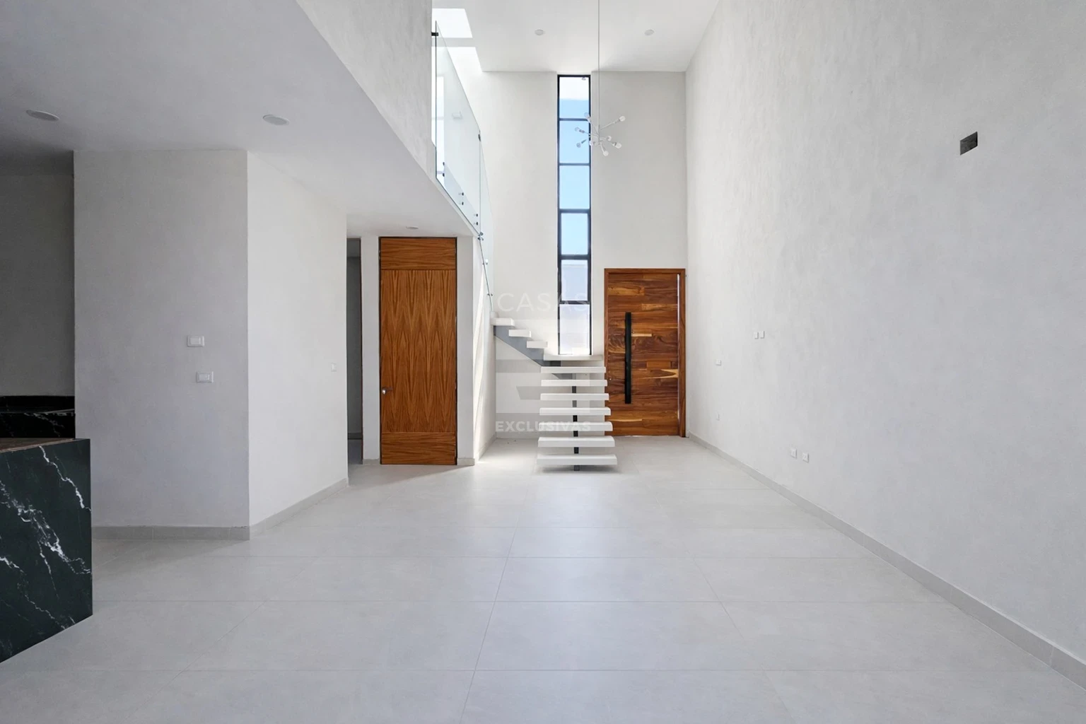 Casa en venta en Colima, Colonia Real de Comala con doble altura en sala y comedor 6