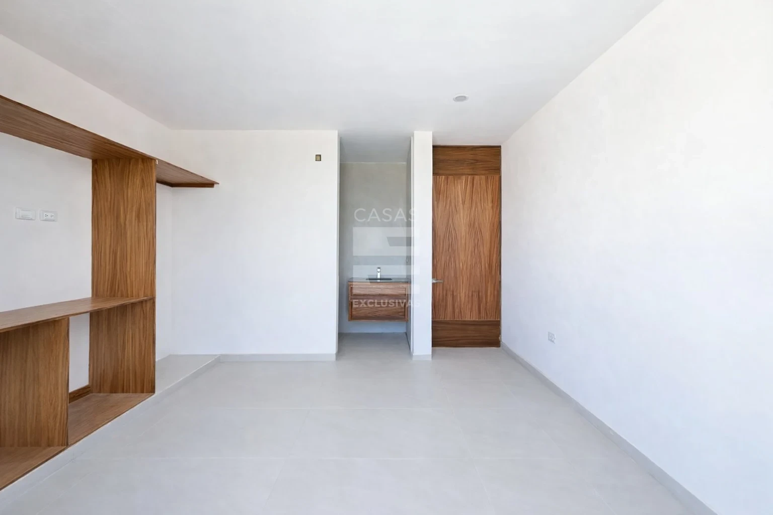 Casa en venta en Colima, Colonia Real de Comala con doble altura en sala y comedor 10