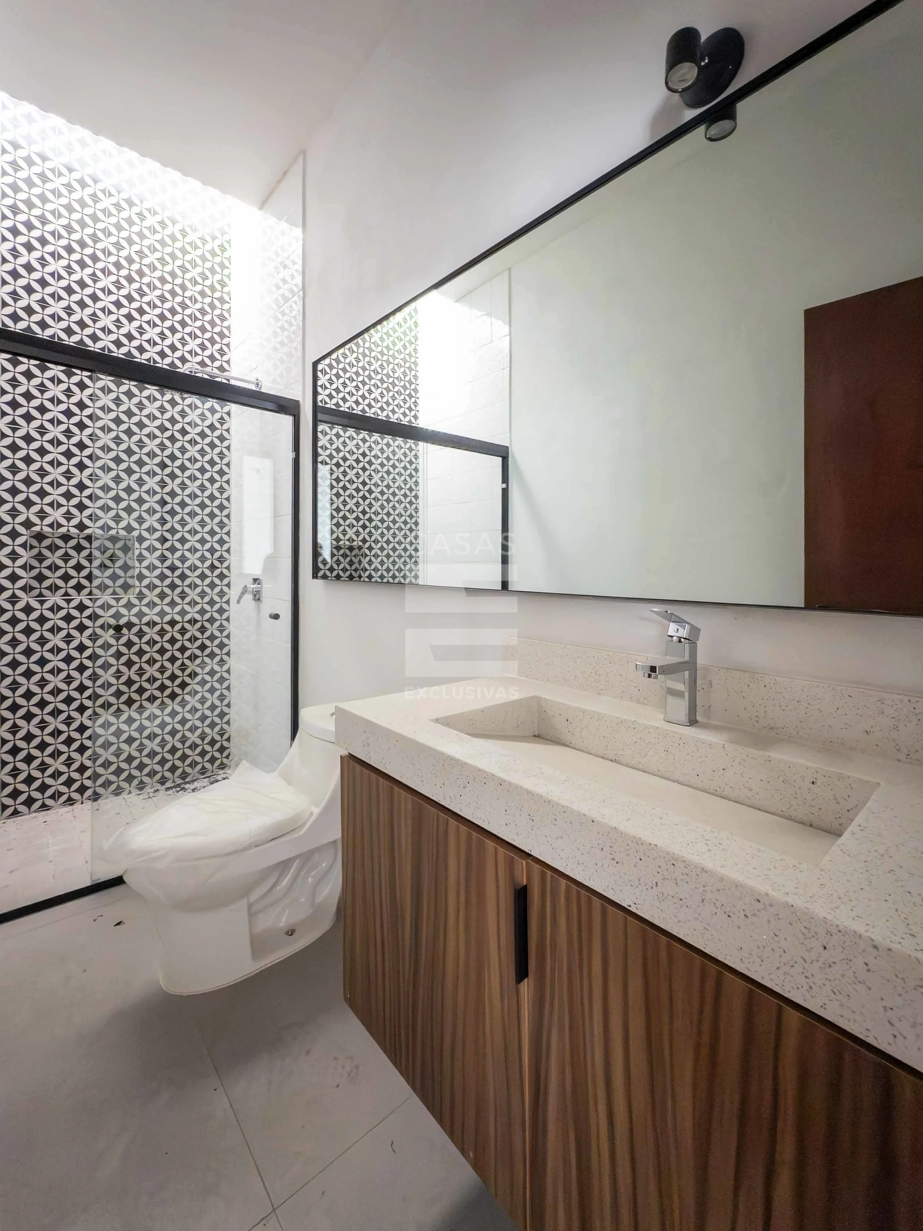 Casa en Venta al norte de Colima en nueva zona residencial 8