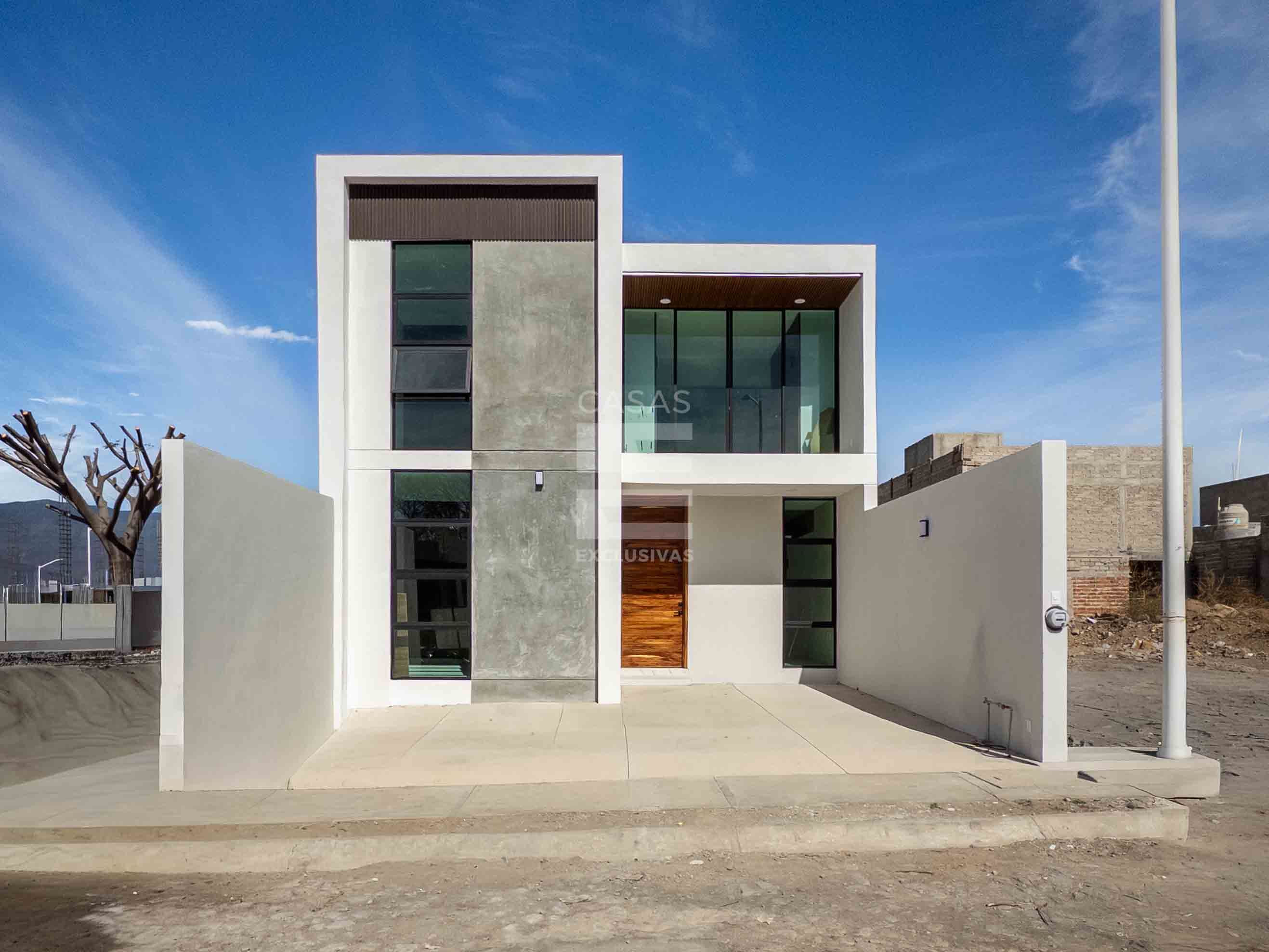 Casa en venta en Comala con alberca, zona residencial