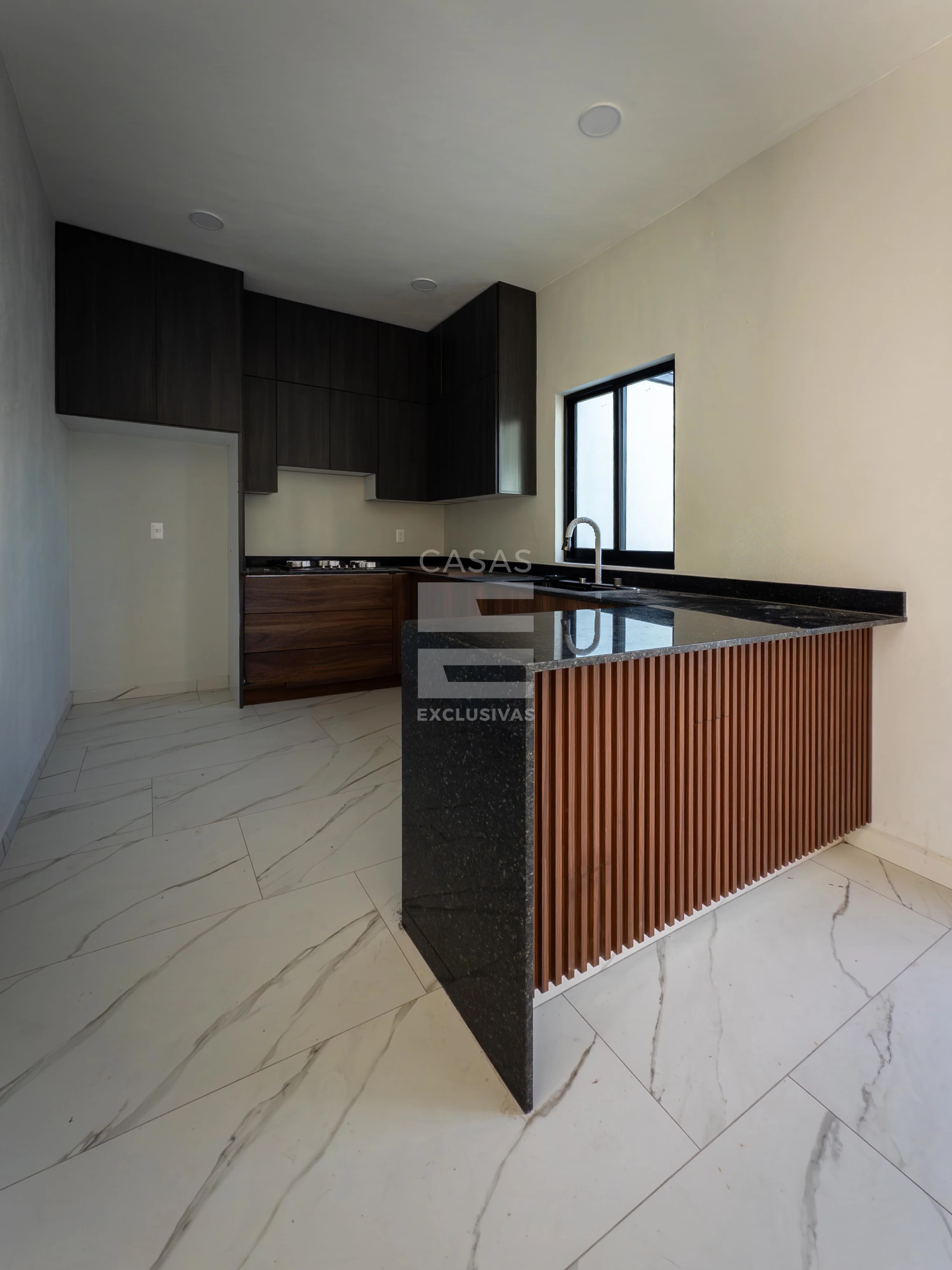 Casa en venta en Comala con alberca, zona residencial 4