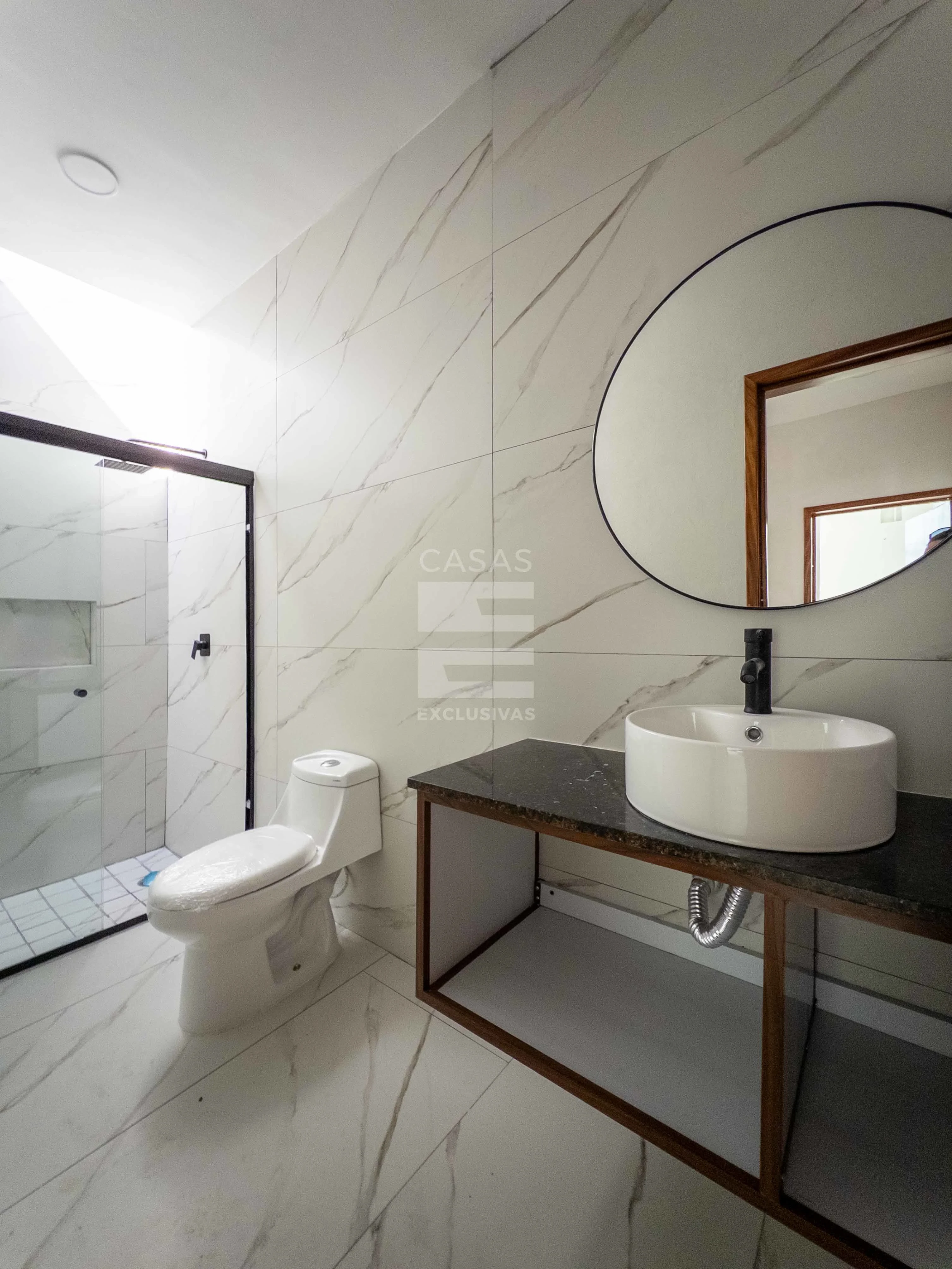 Casa en venta en Comala con alberca, zona residencial 10