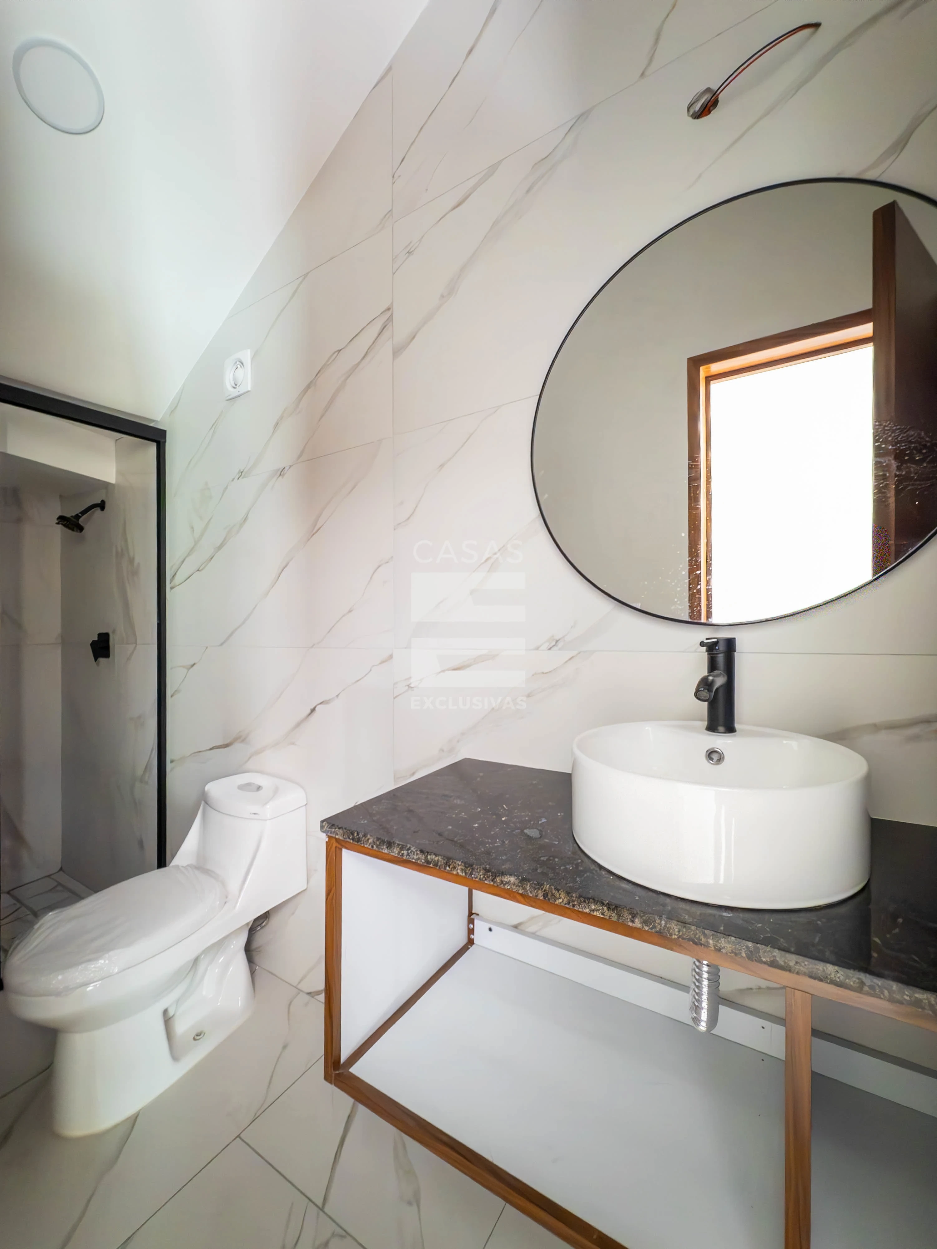 Casa en venta en Comala con alberca, zona residencial 12