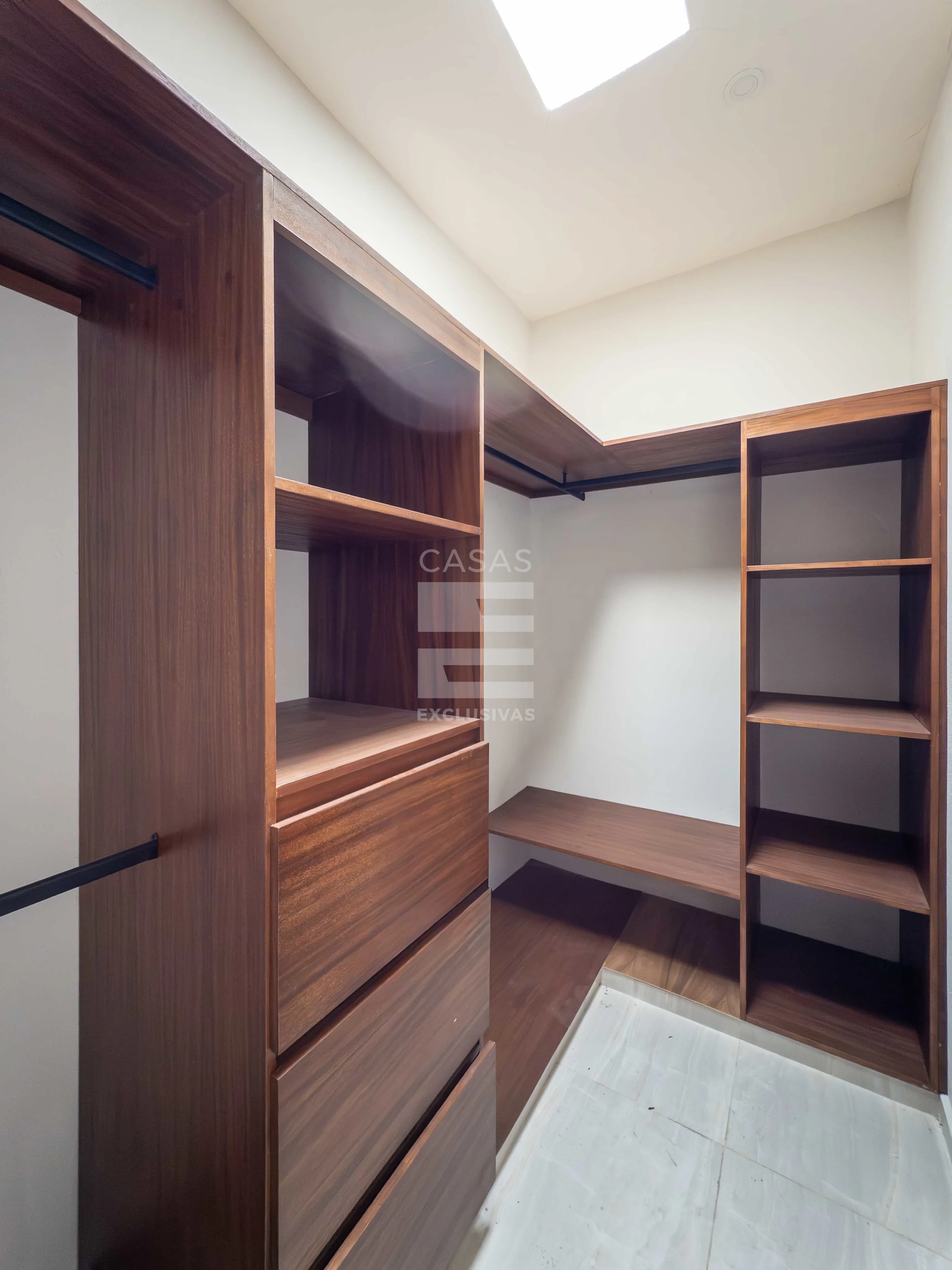 Casa en venta en zona de alta plusvalía en Colima, Real de Comala 9