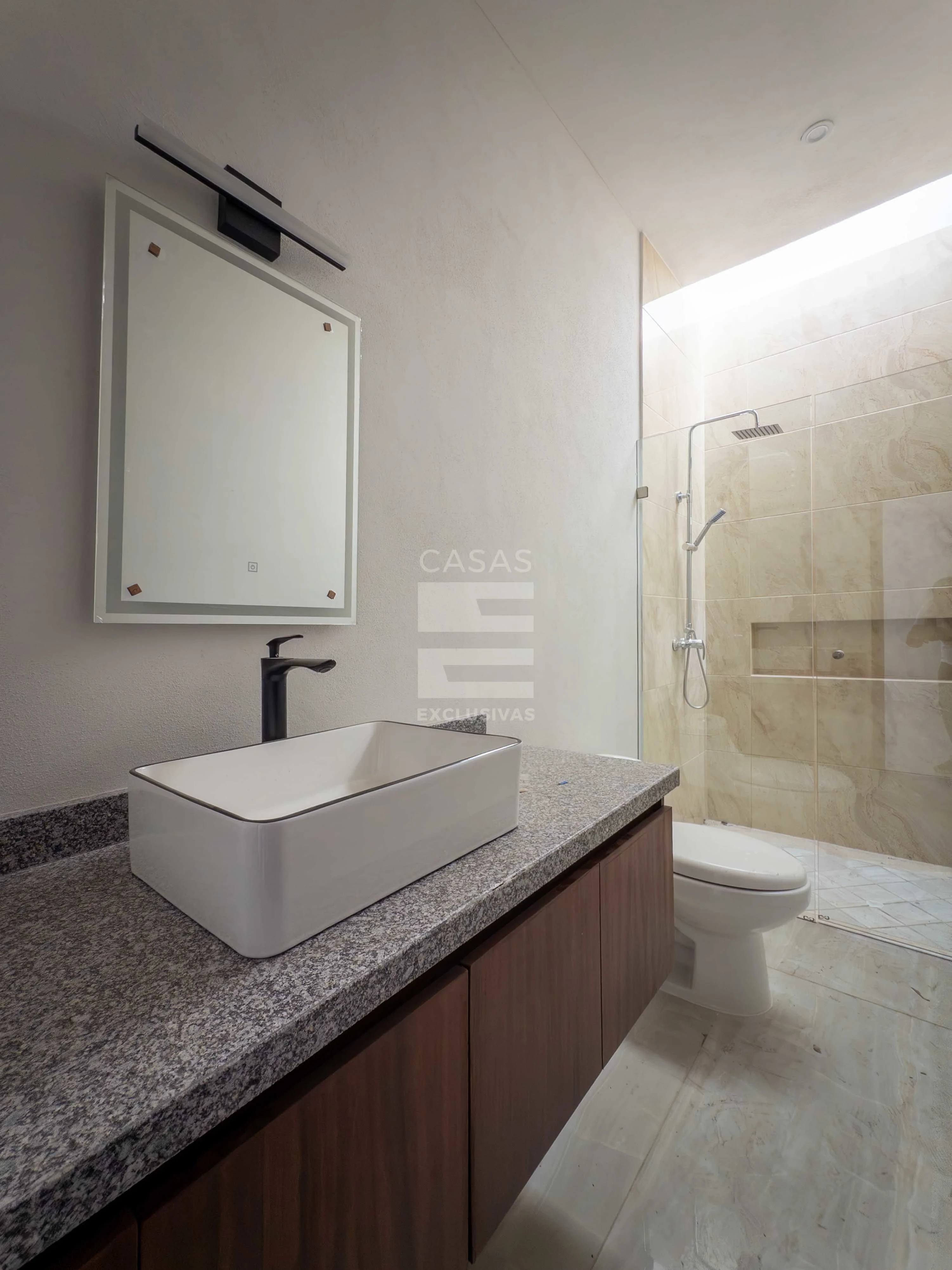 Casa en venta en zona de alta plusvalía en Colima, Real de Comala 7