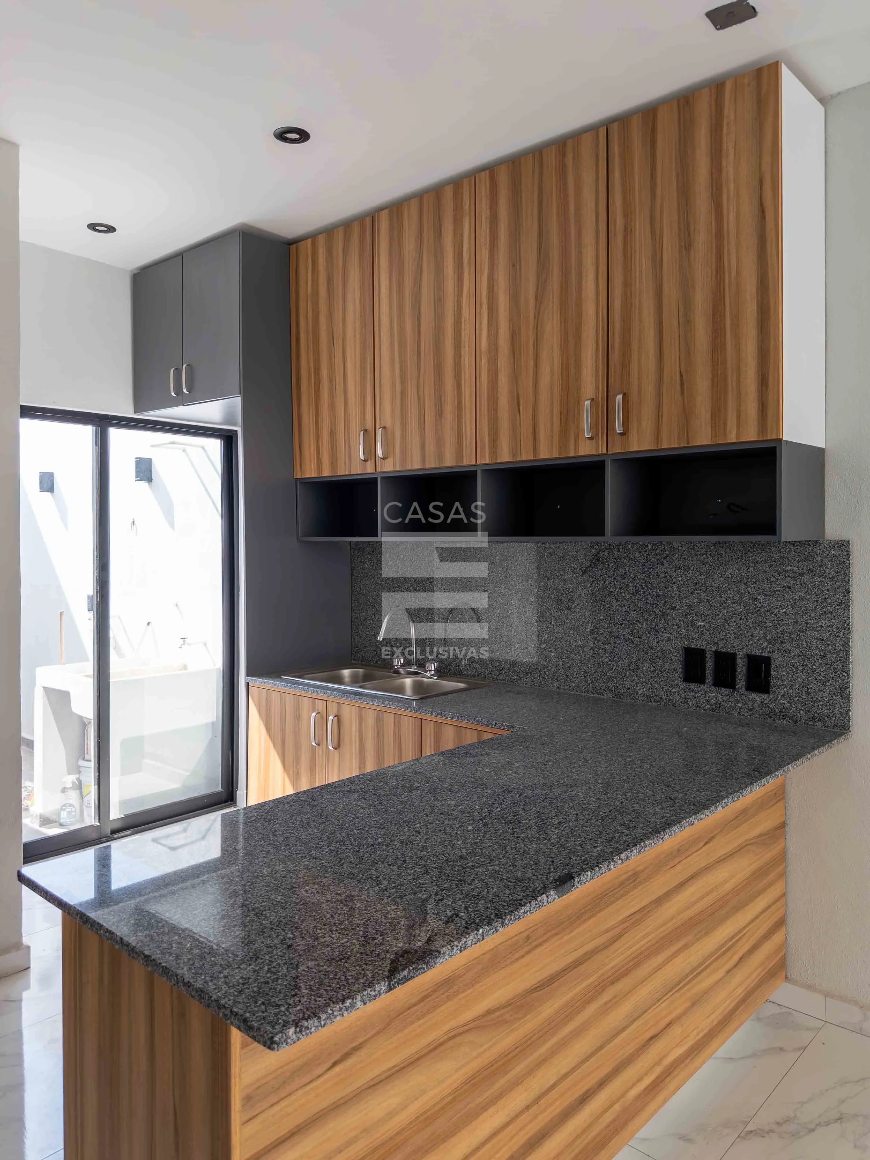 Casa en venta en zona residencial de Comala, gran plusvalía 3