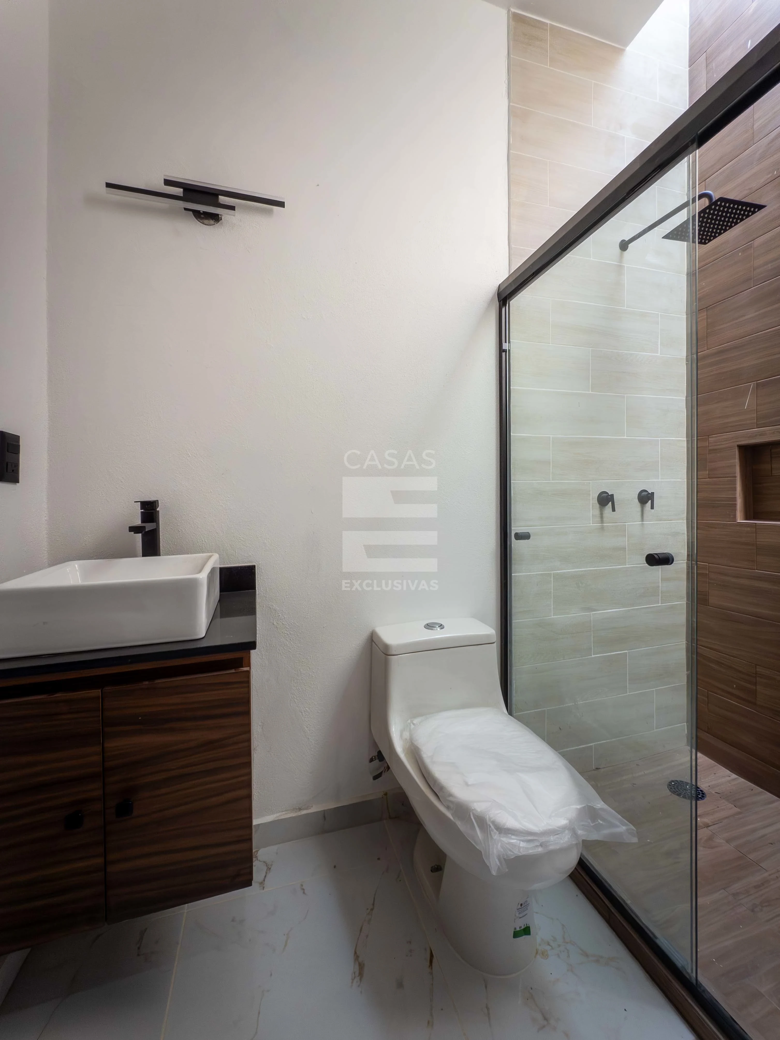 Preciosa casa en venta en Comala, a una cuadra del andador 12