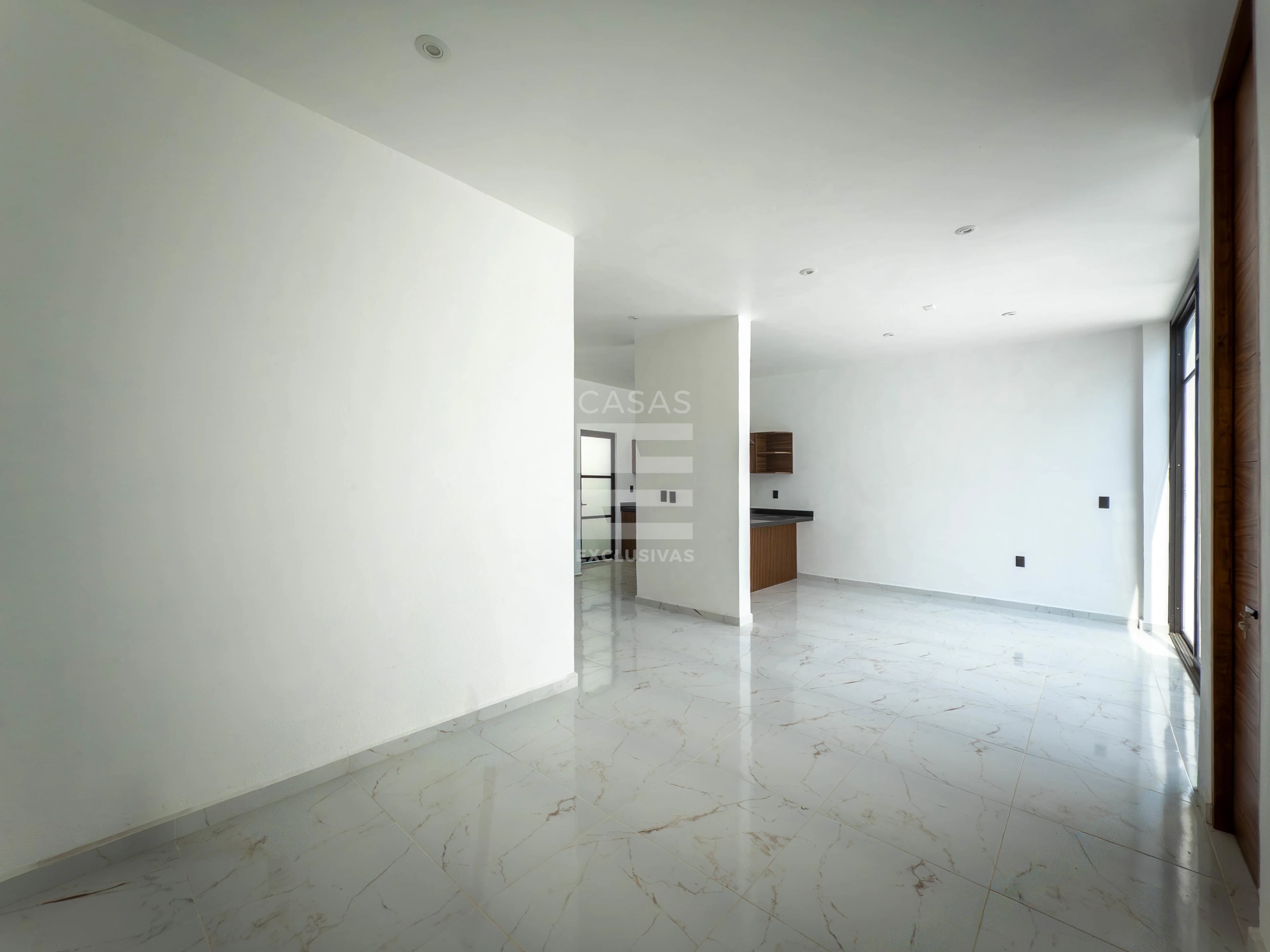 Preciosa casa en venta en Comala, a una cuadra del andador 4