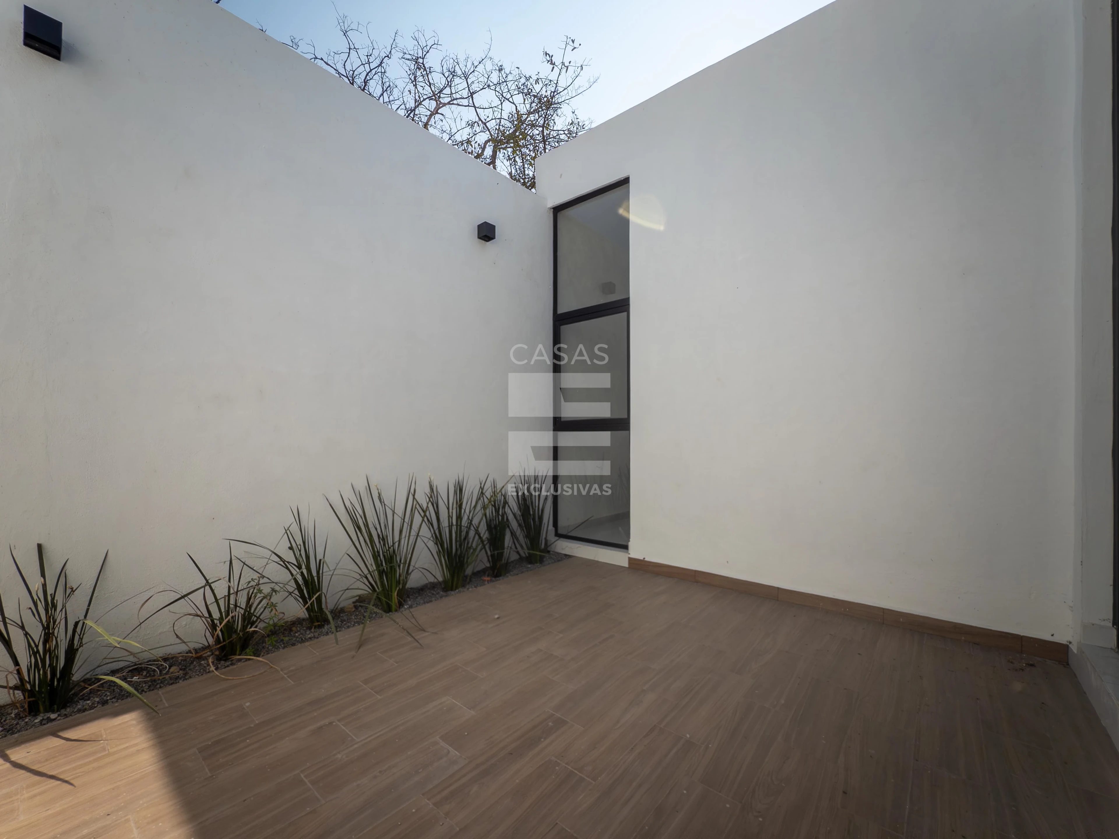 Preciosa casa en venta en Comala, a una cuadra del andador 14