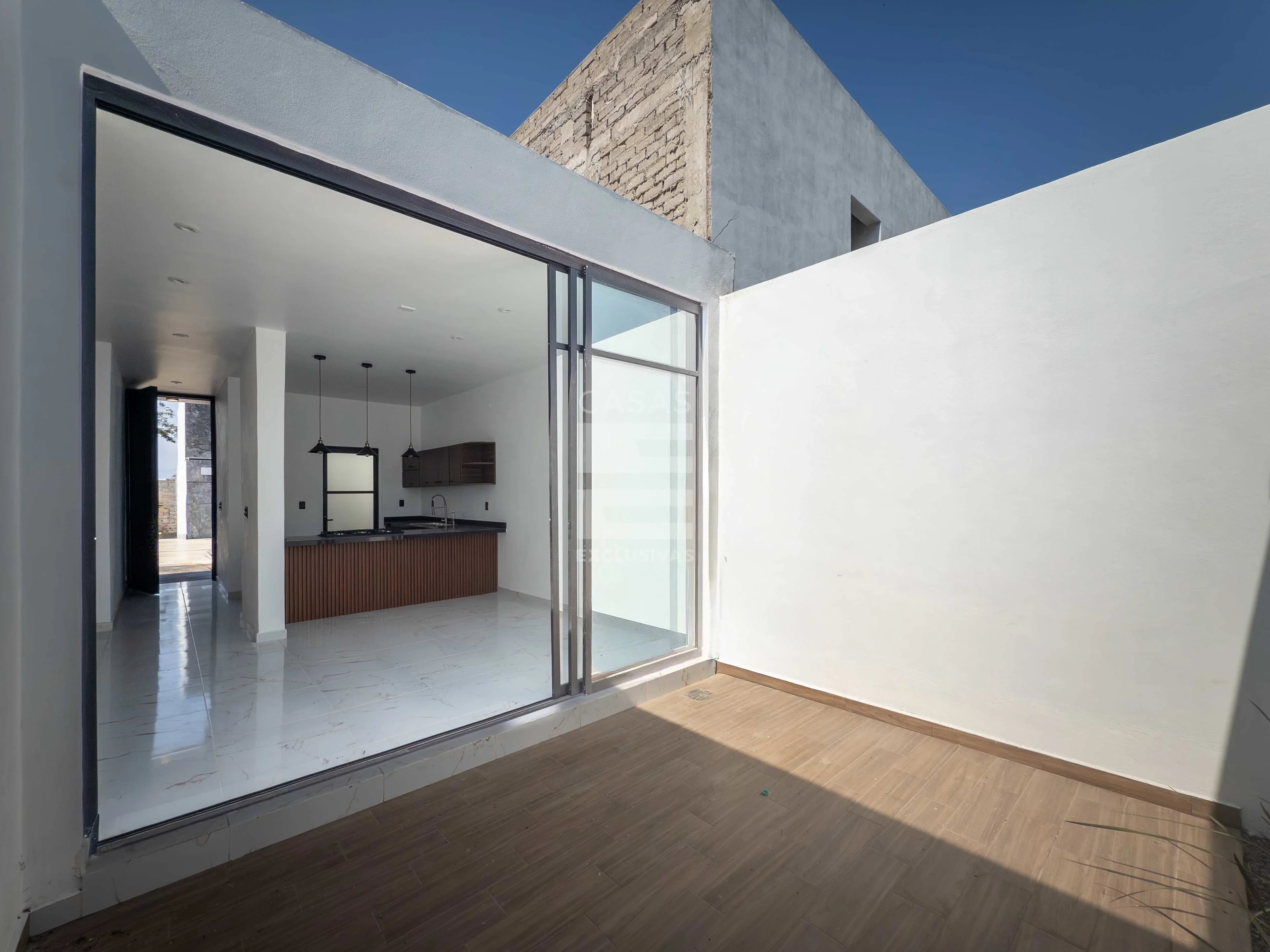 Preciosa casa en venta en Comala, a una cuadra del andador 13