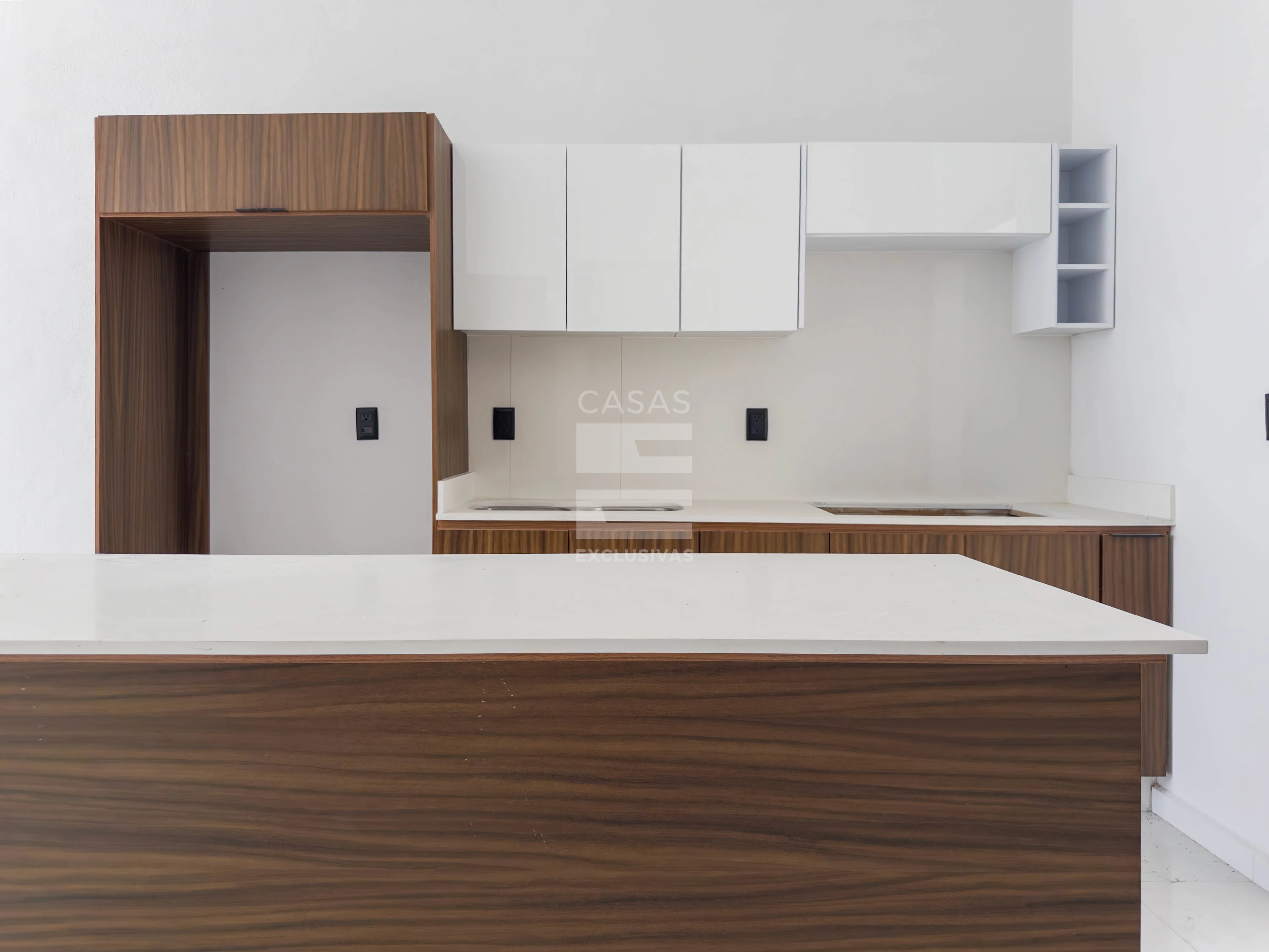 Casa en venta al norte de Colima en residencial Punto Rioja una planta 4