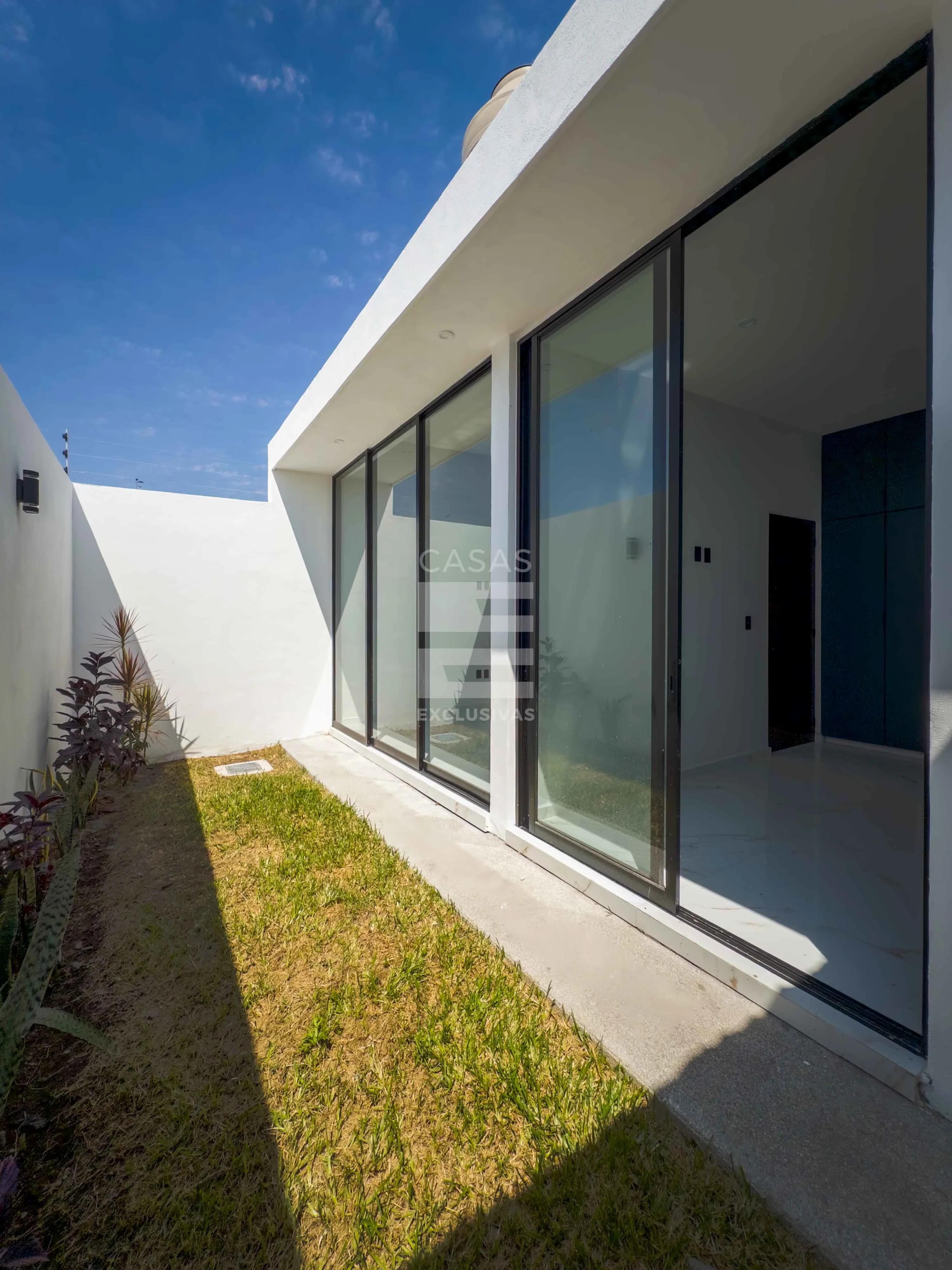 Casa en venta al norte de Colima en residencial Punto Rioja una planta 6