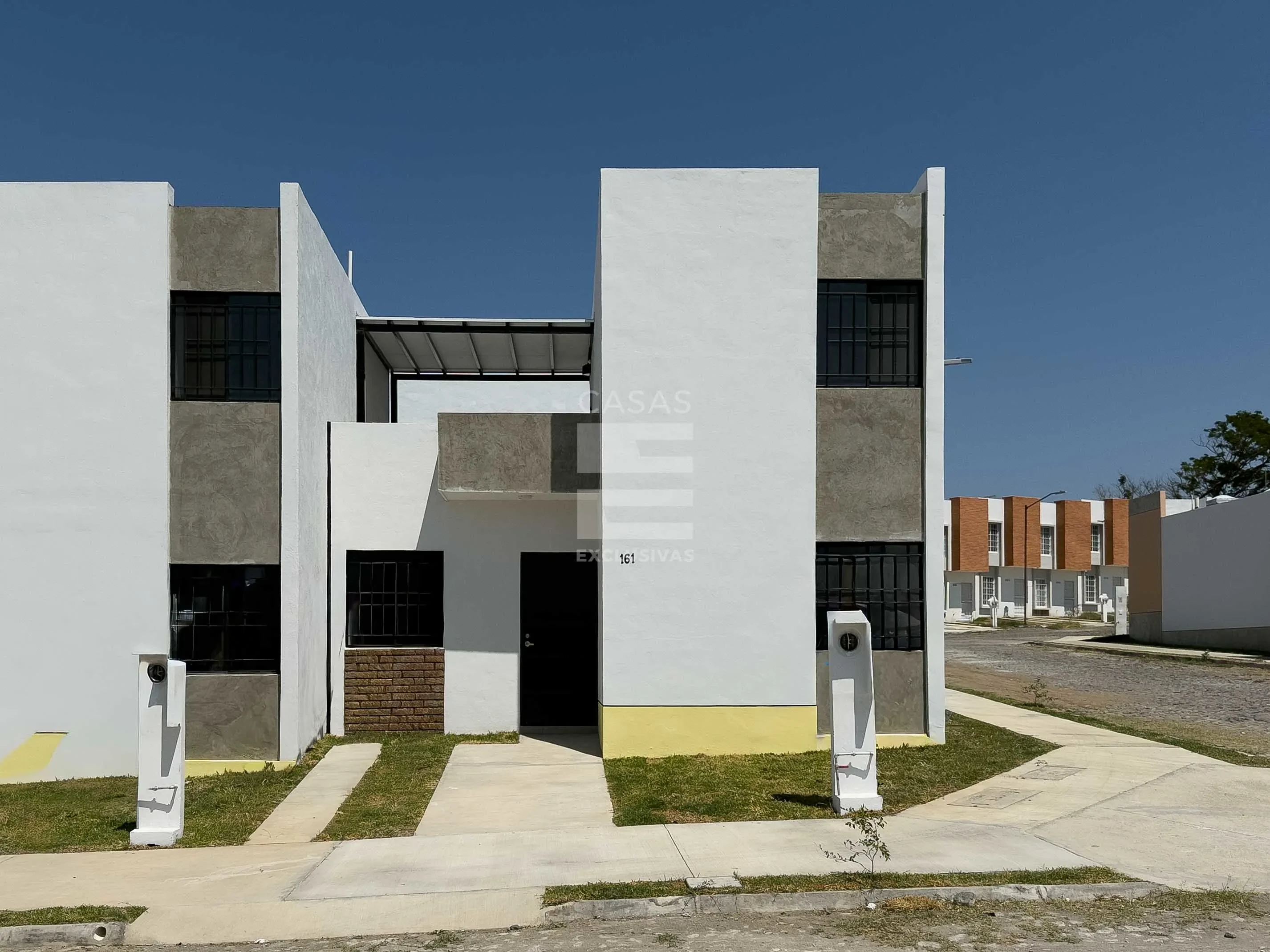 Casa en venta en Villa de Álvarez con terraza