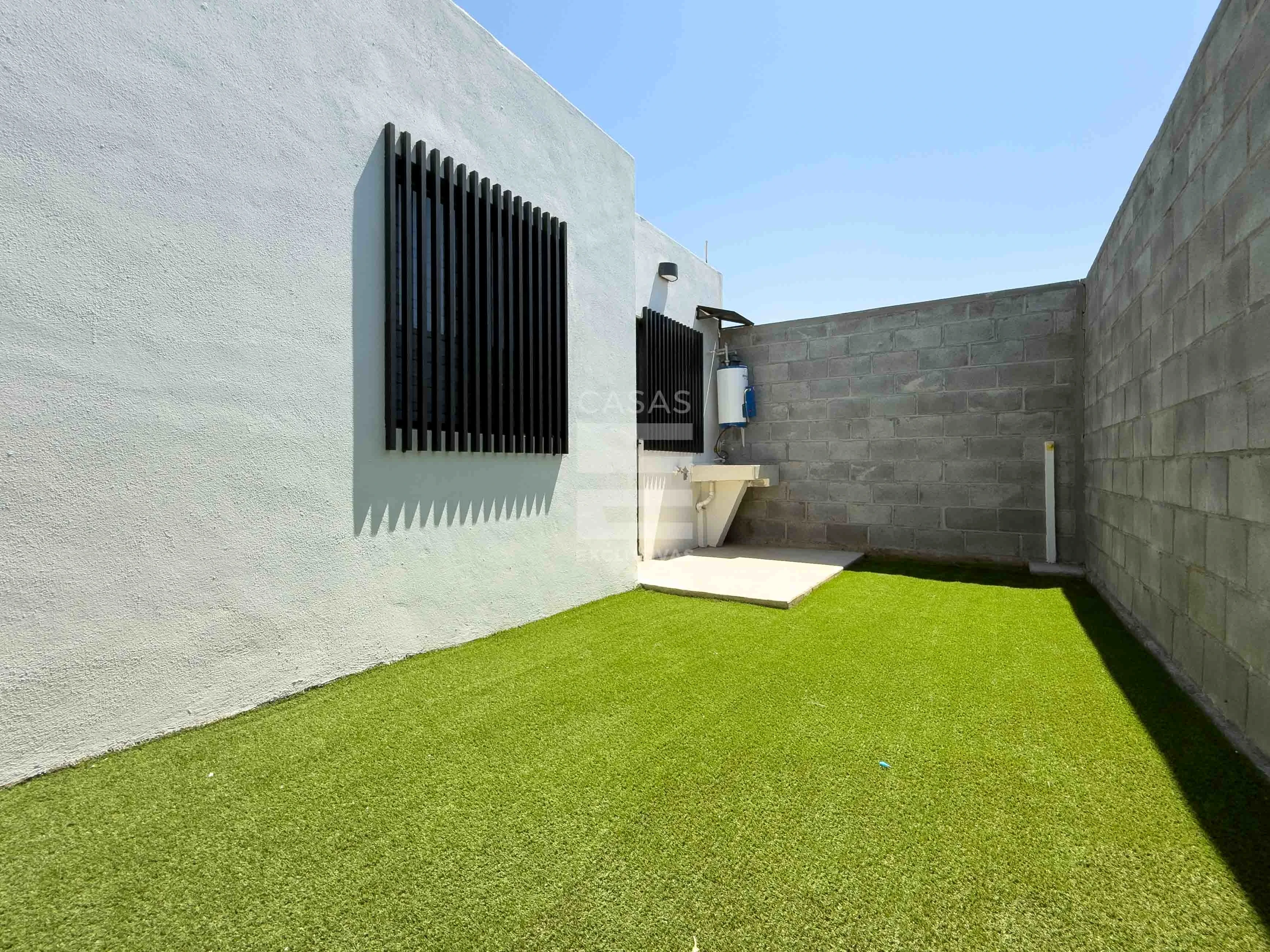 Casa en venta en Villa de Álvarez con terraza 10