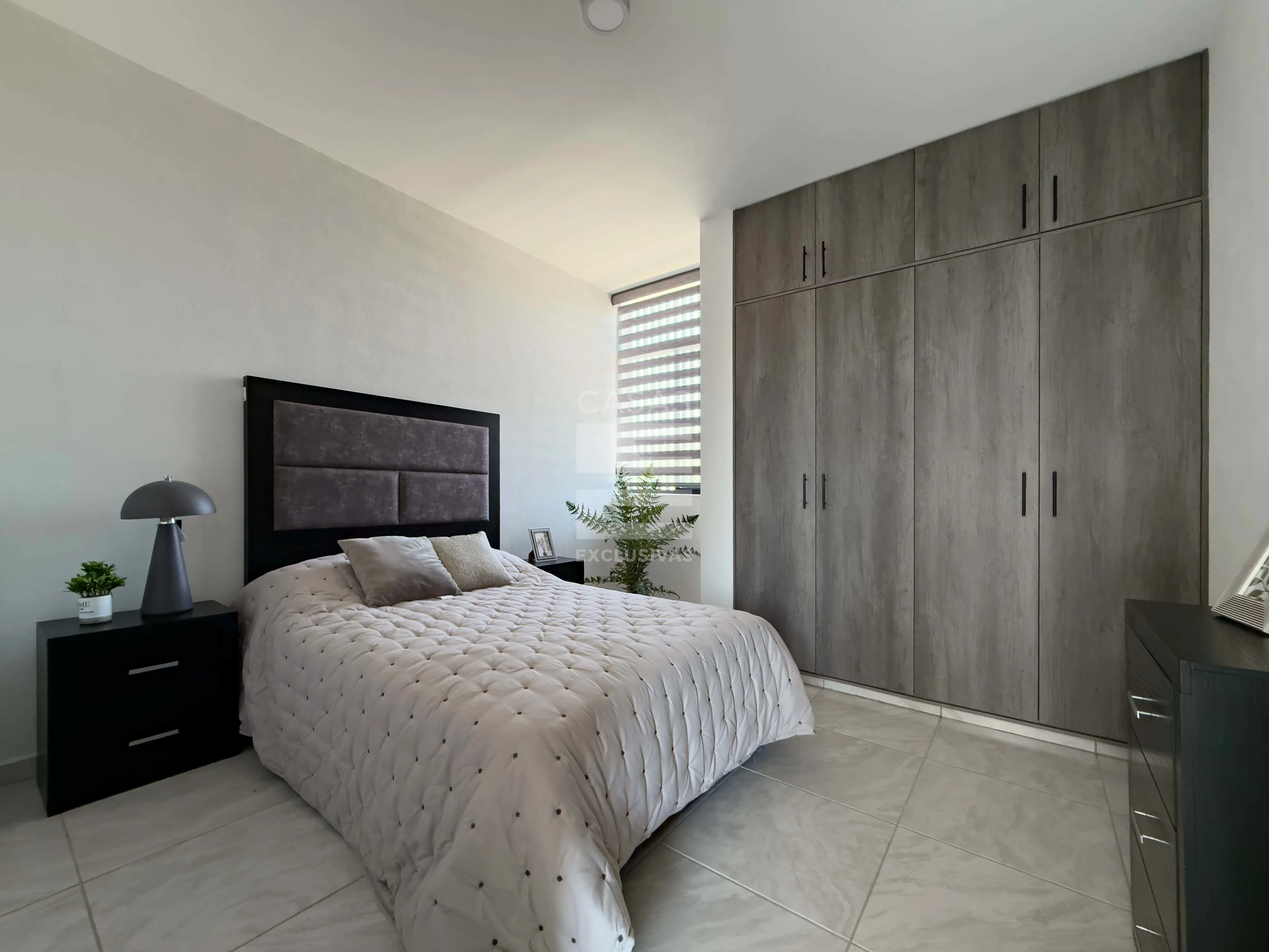 Casa en venta en VdeA con excelente ubicación, a una cuadra de avenida J. Merced Cabrera 10