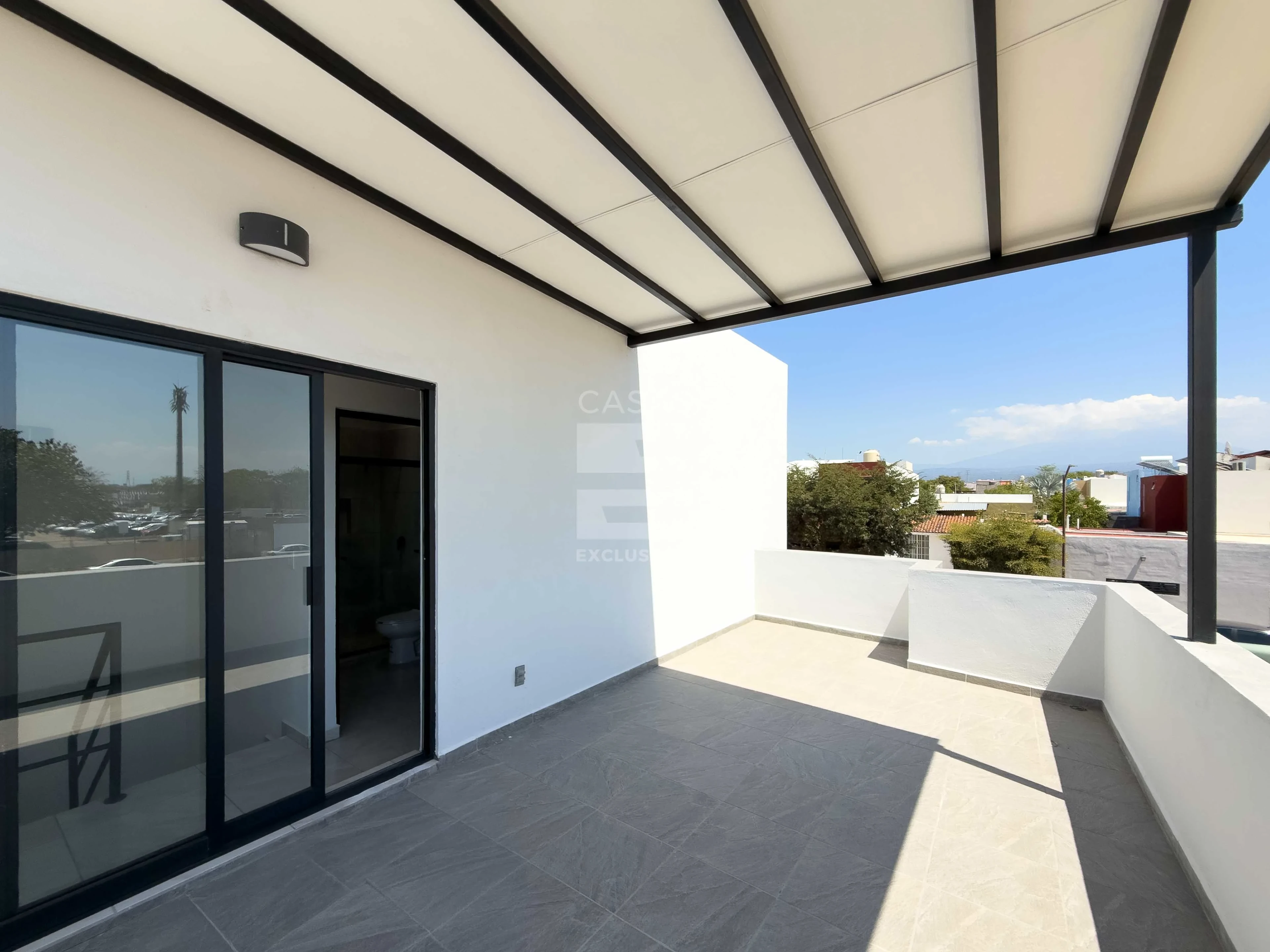 Casa en venta en VdeA con excelente ubicación, a una cuadra de avenida J. Merced Cabrera 9