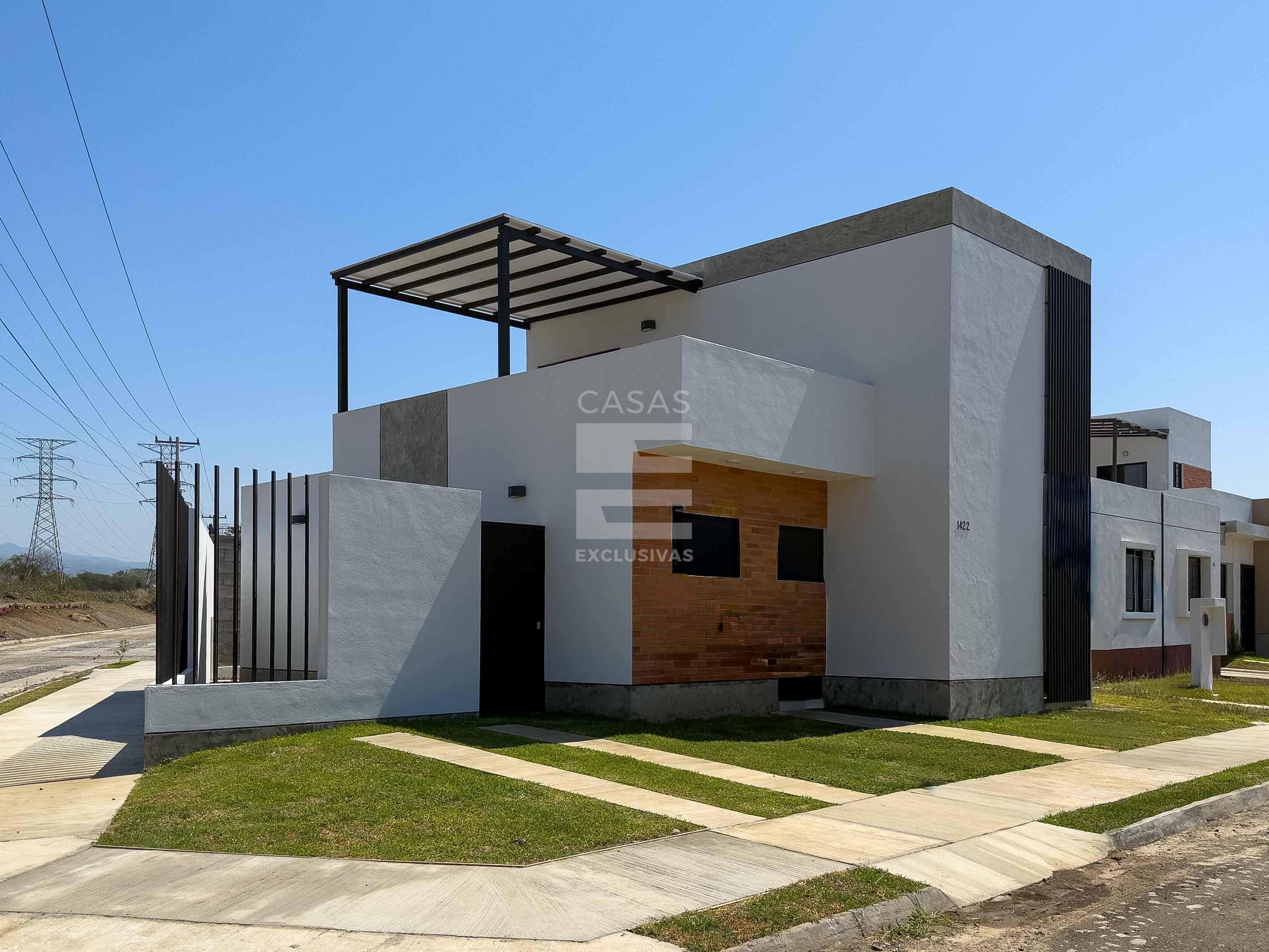 Imagen de Casa en venta en esquina en Villa de Álvarez, Colima con terreno excedente