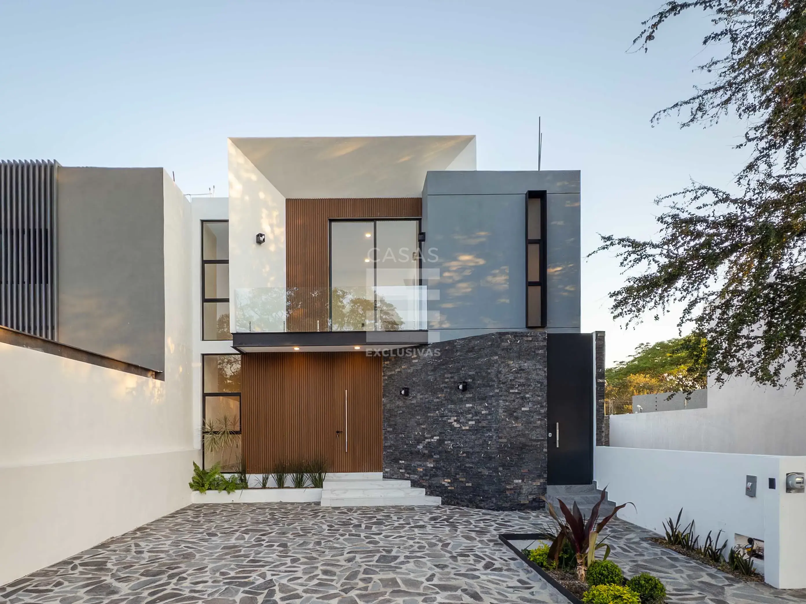 Casa en venta en Zona Norte de Colima dentro de Coto Privado