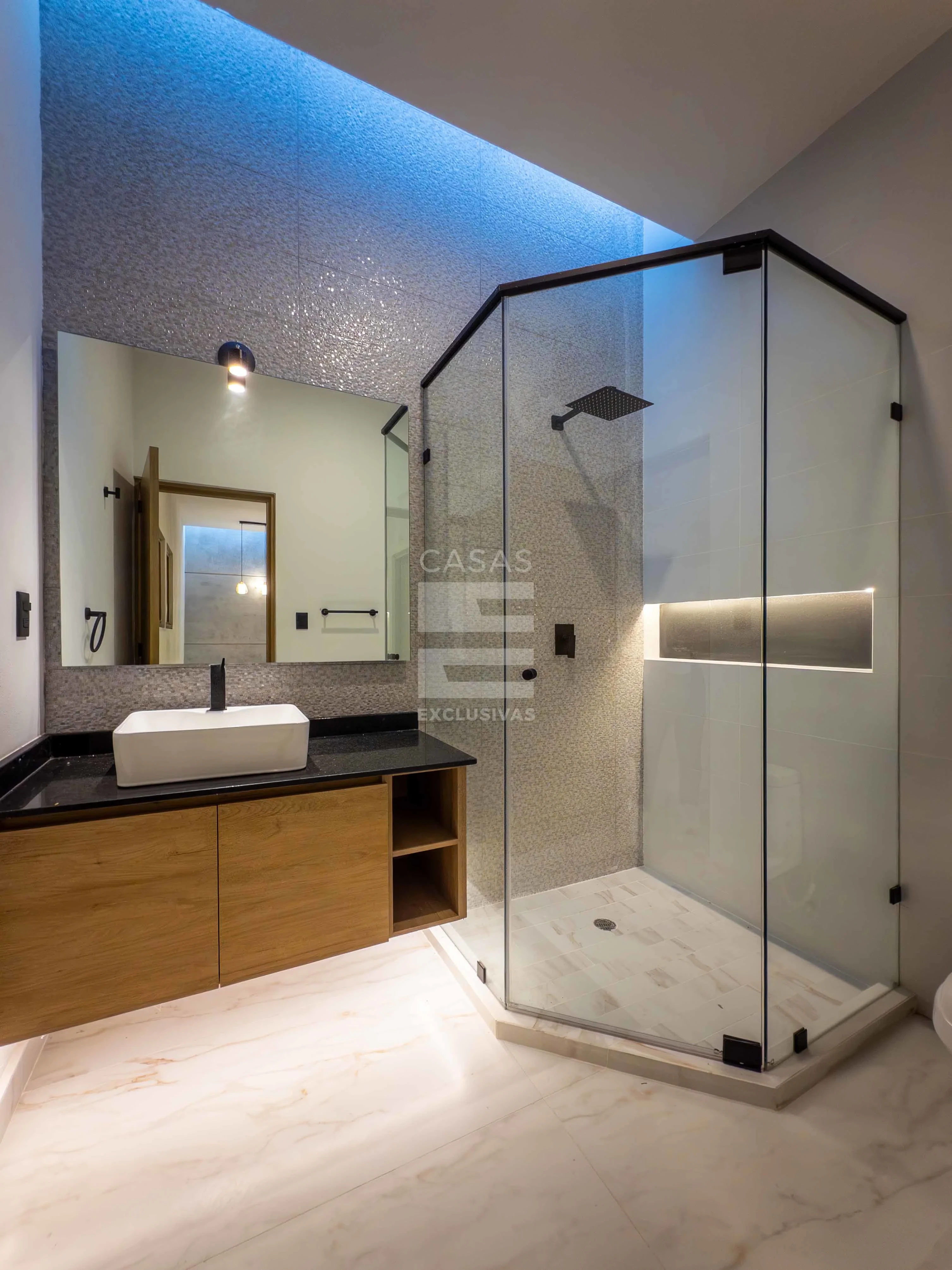 Casa en venta en Zona Norte de Colima dentro de Coto Privado 18