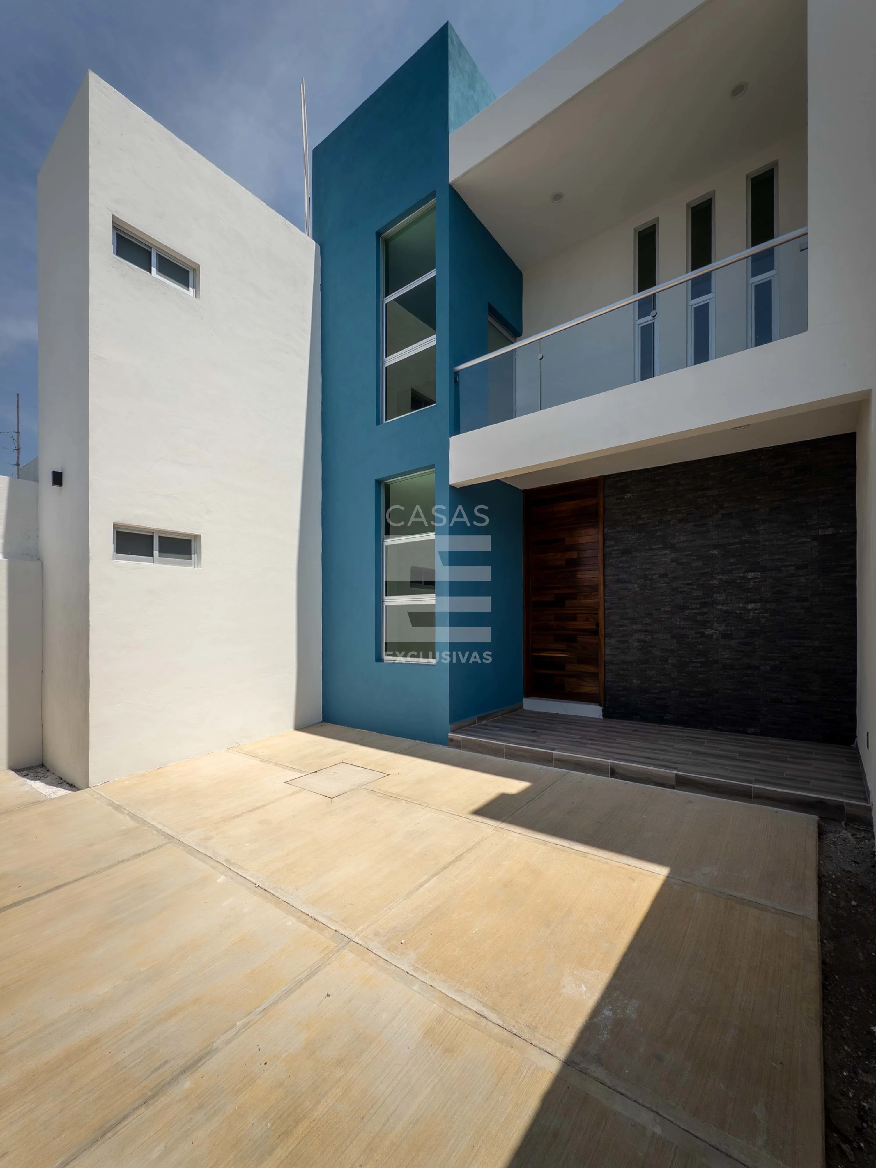 Casa en venta al norte de Colima en zona residencial, a pasos de jardines 3