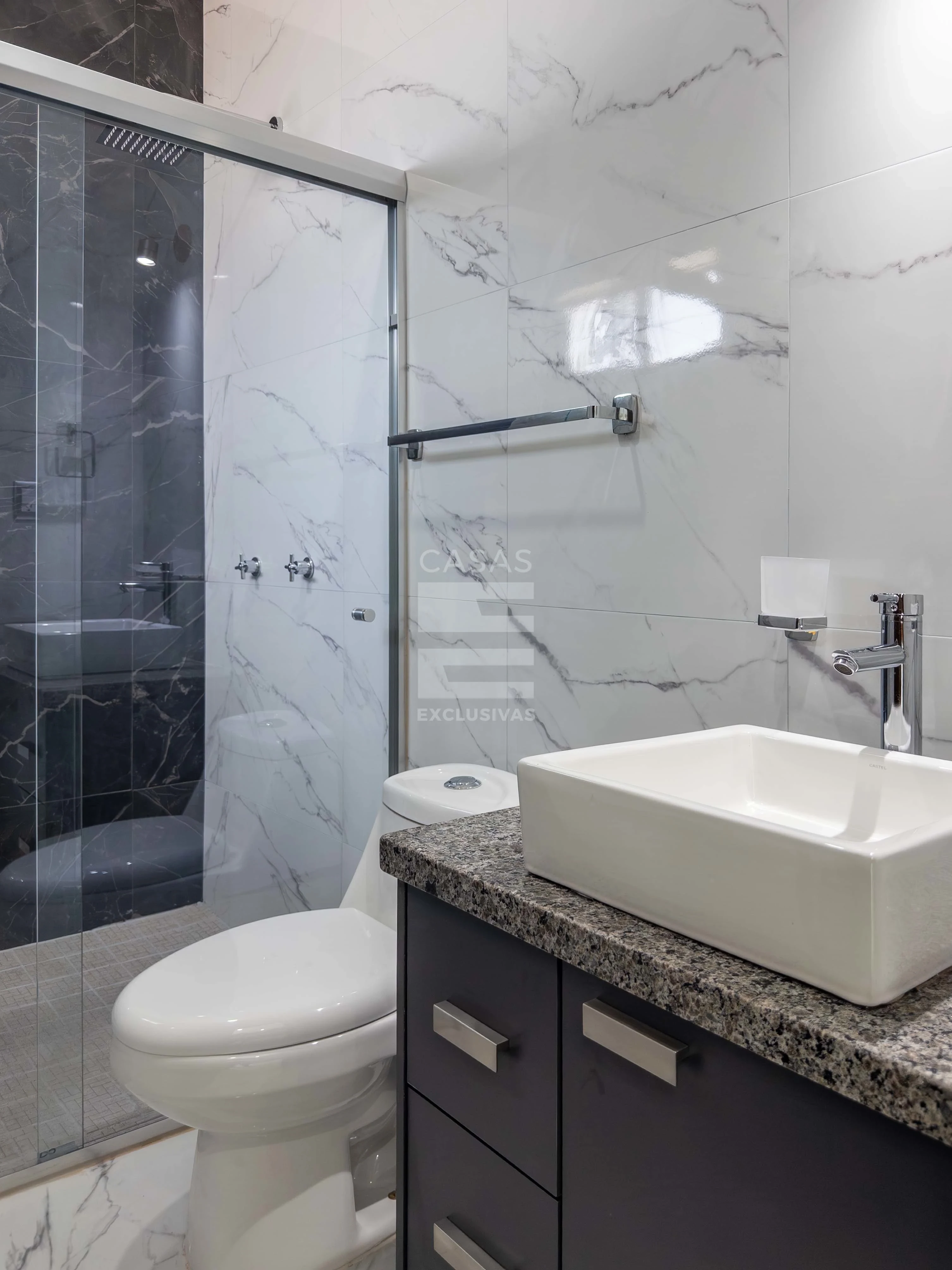 Casa en venta al norte de Colima en zona residencial, a pasos de jardines 10