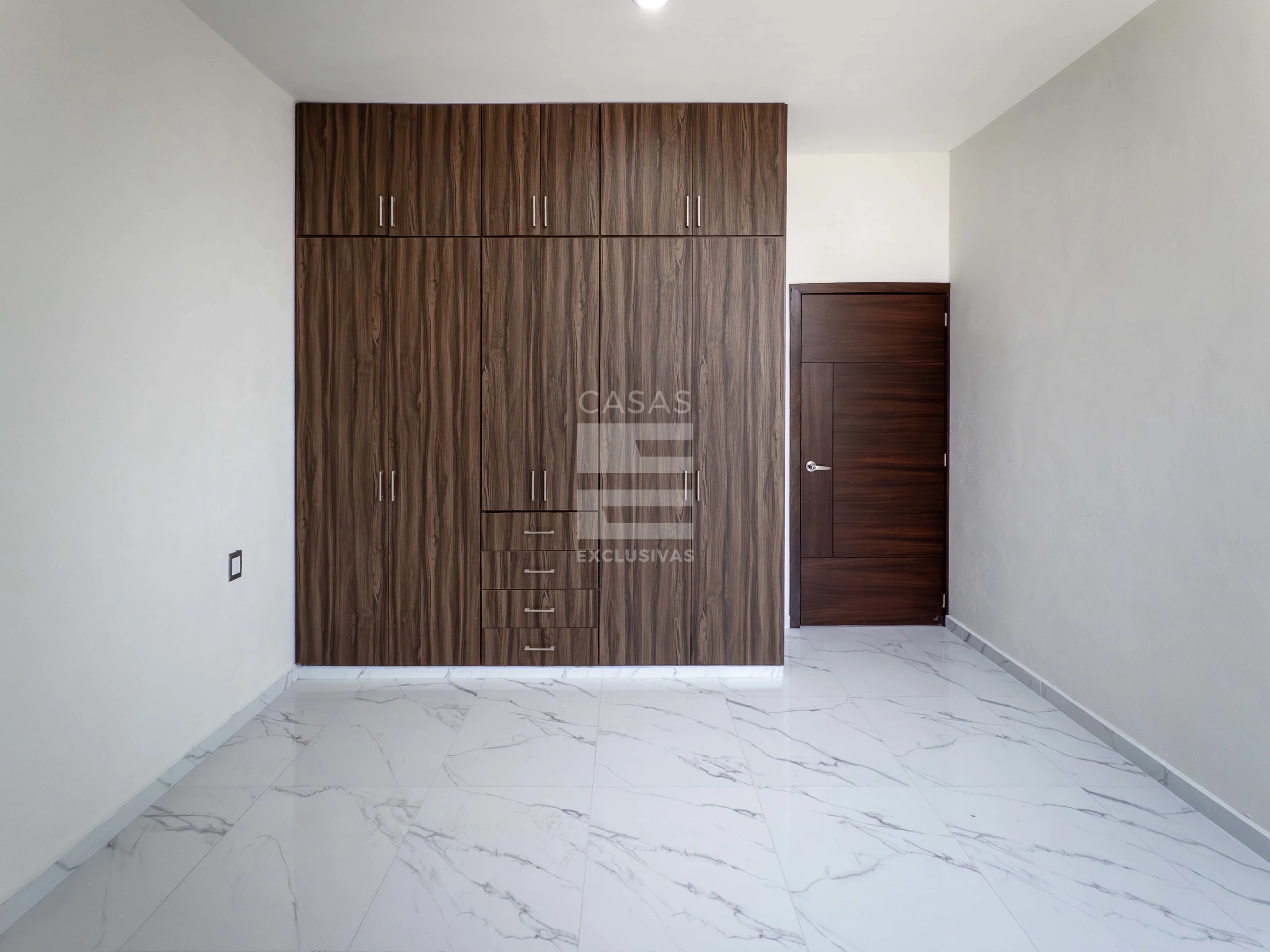 Casa en venta al norte de Colima en zona residencial, a pasos de jardines 9