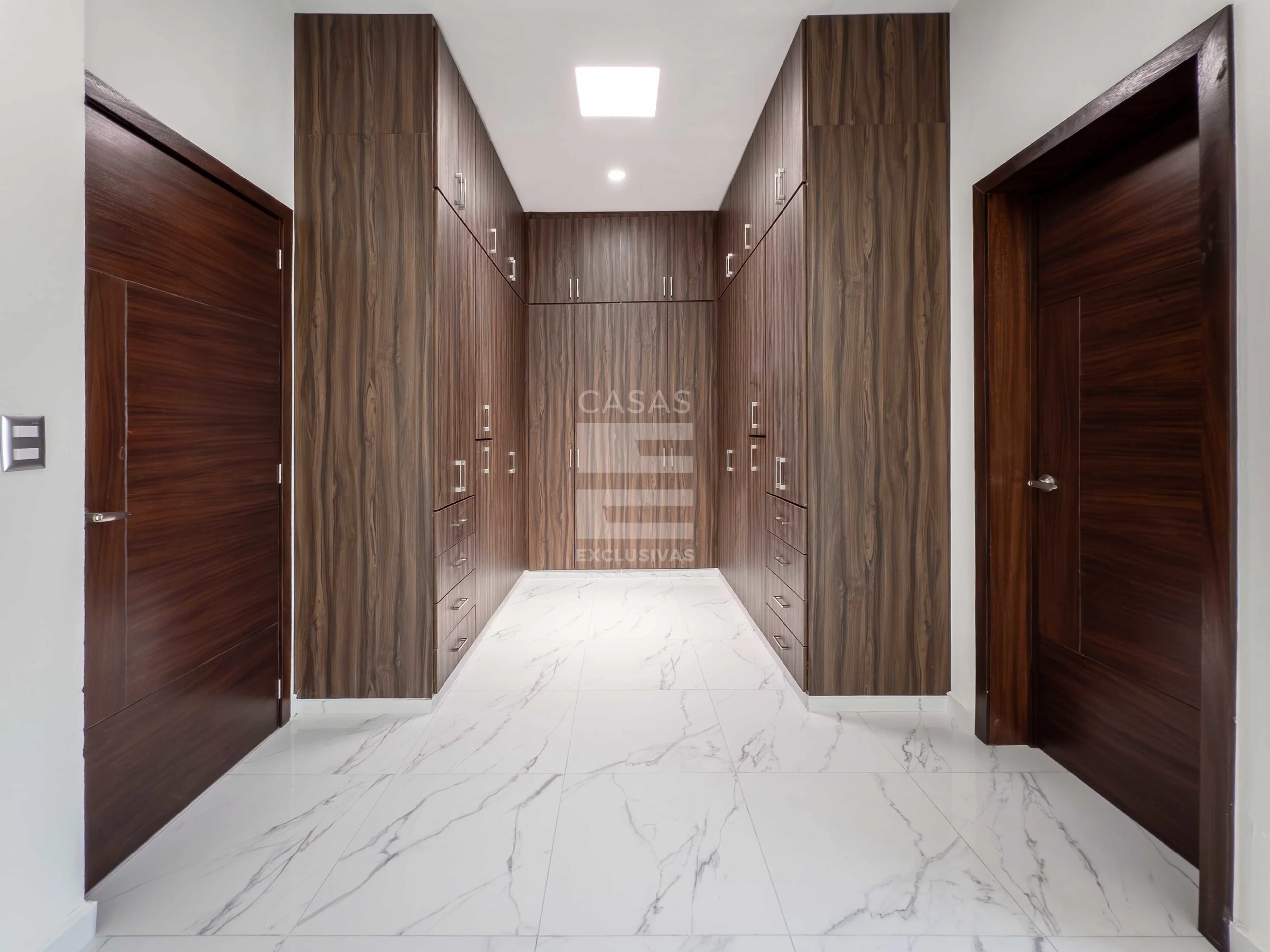 Casa en venta al norte de Colima en zona residencial, a pasos de jardines 13