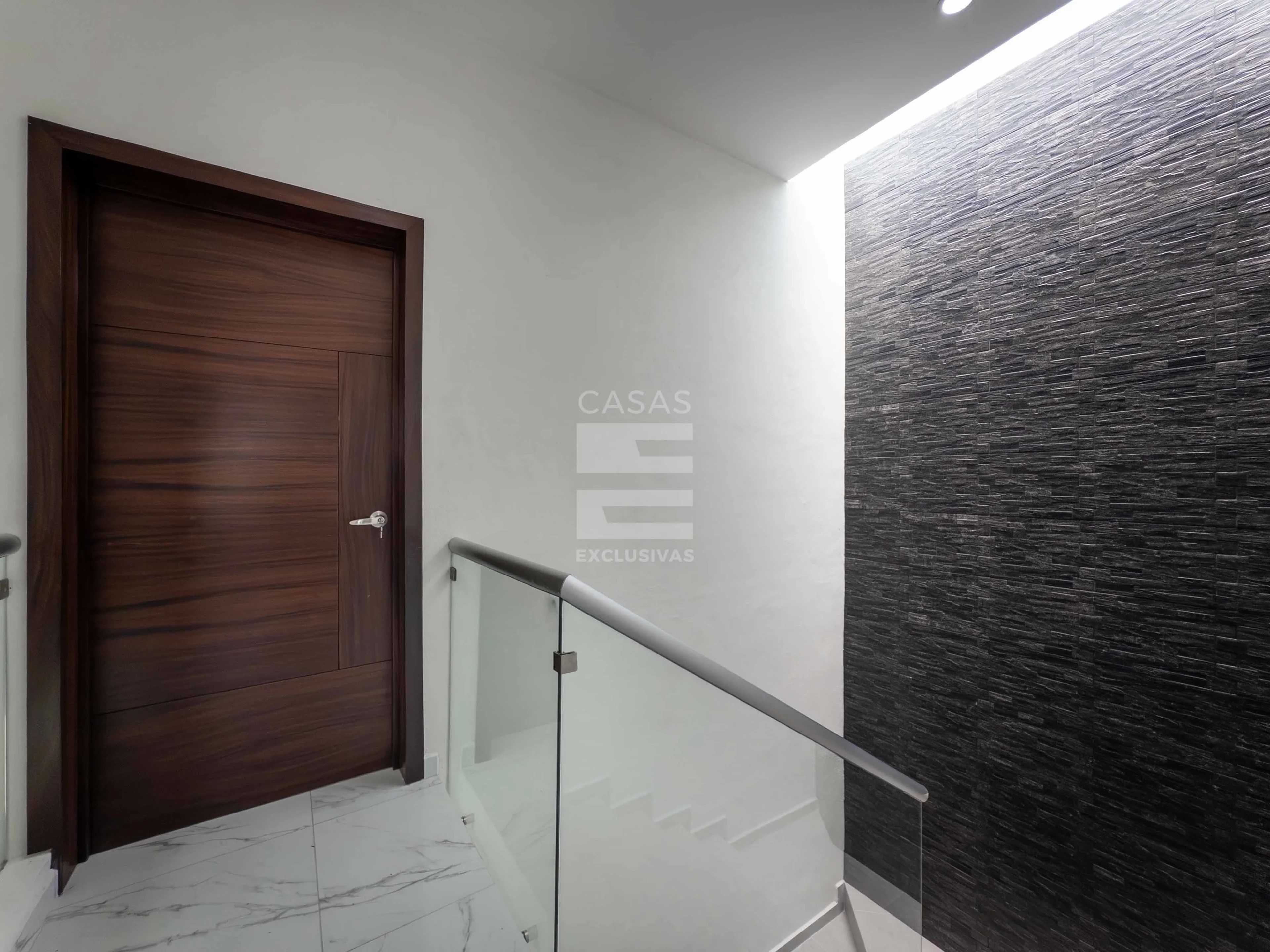 Casa en venta al norte de Colima en zona residencial, a pasos de jardines 11