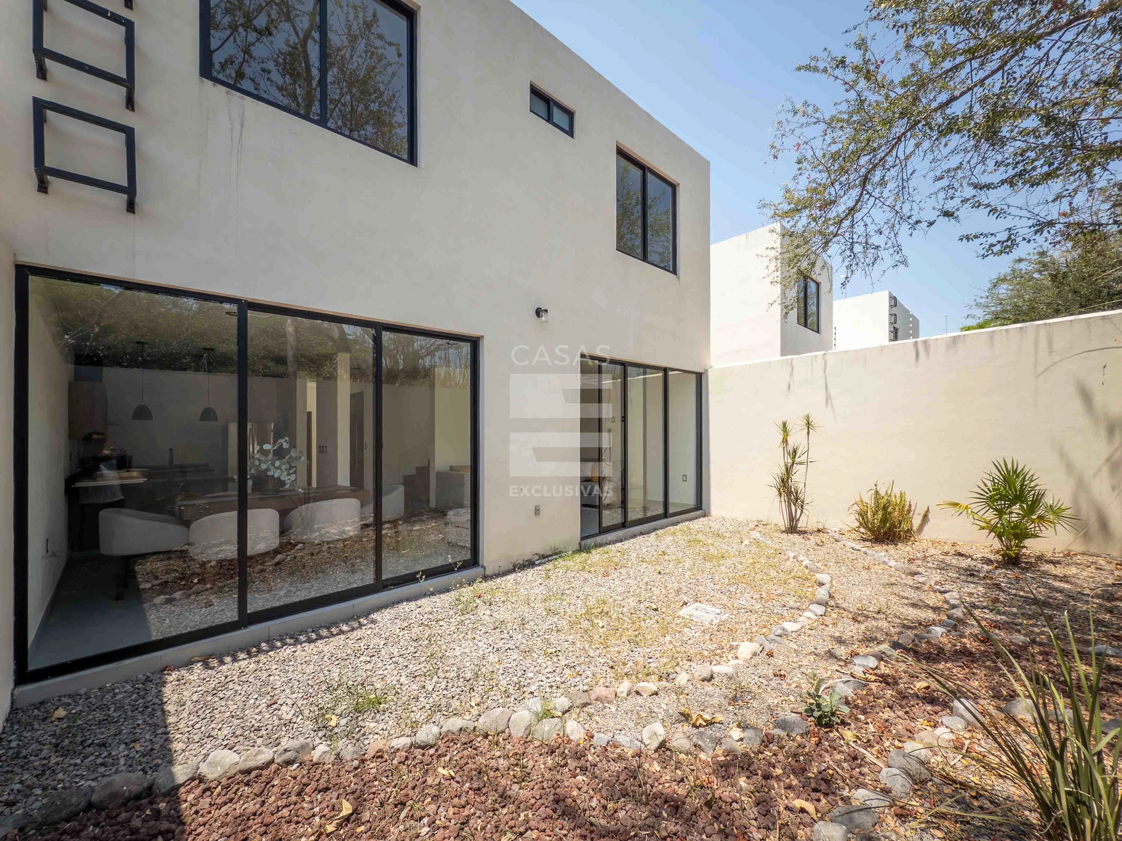 Casa en venta al norte de Colima subiendo por Ignacio de Sandoval 8