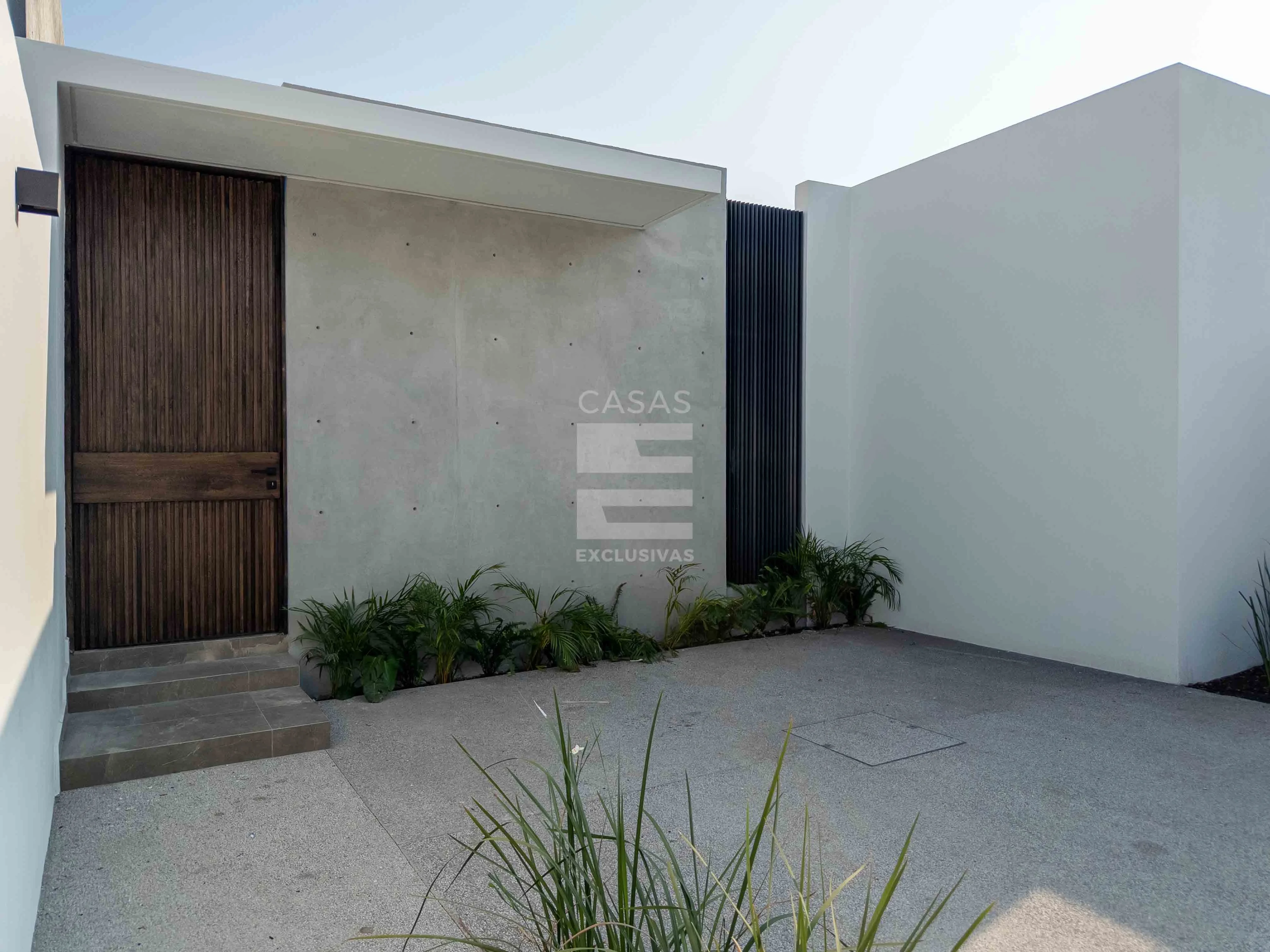 Bellísima casa de un piso en venta al norte de Colima con acabados de alto lujo 2