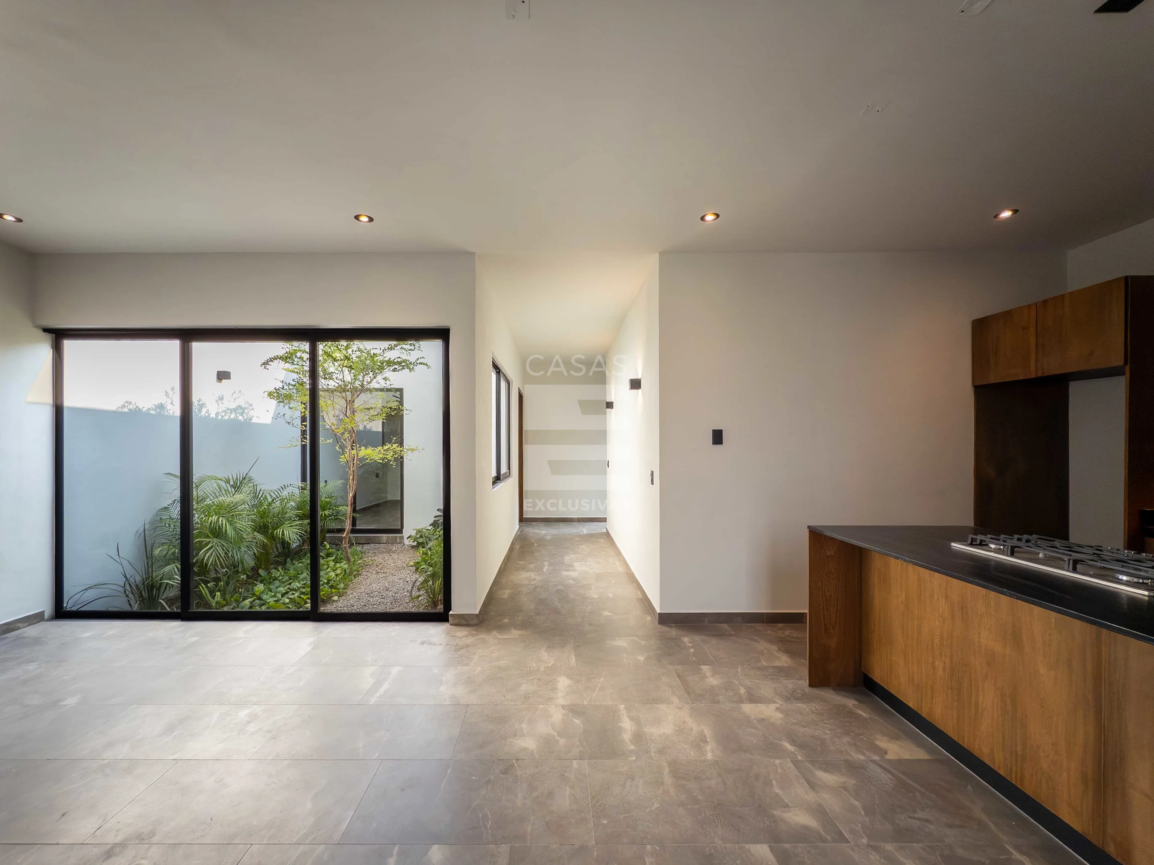 Bellísima casa de un piso en venta al norte de Colima con acabados de alto lujo 6