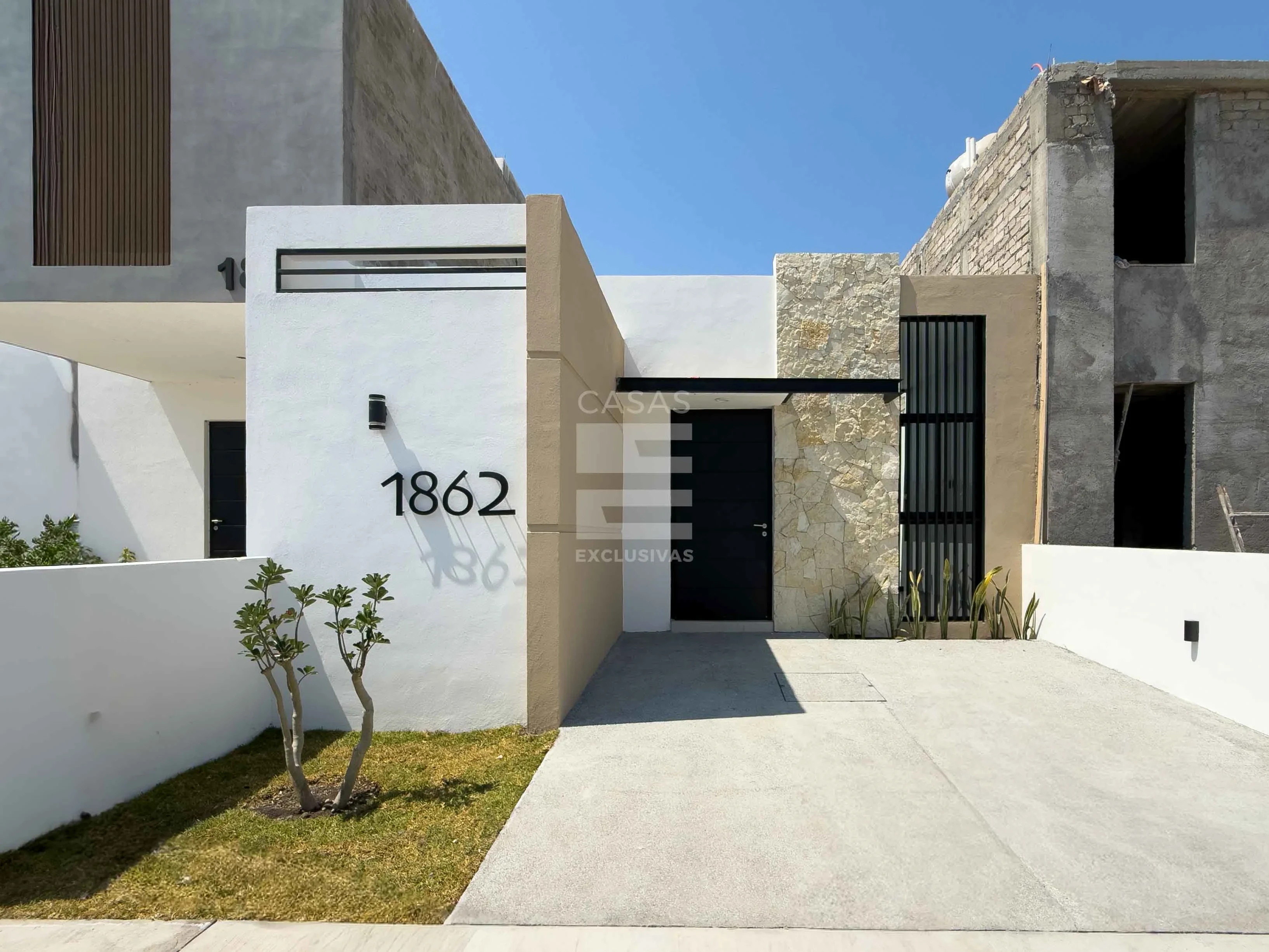 Casa en venta de una planta al norte de Colima con 2 recámaras y excelente ubicación 2