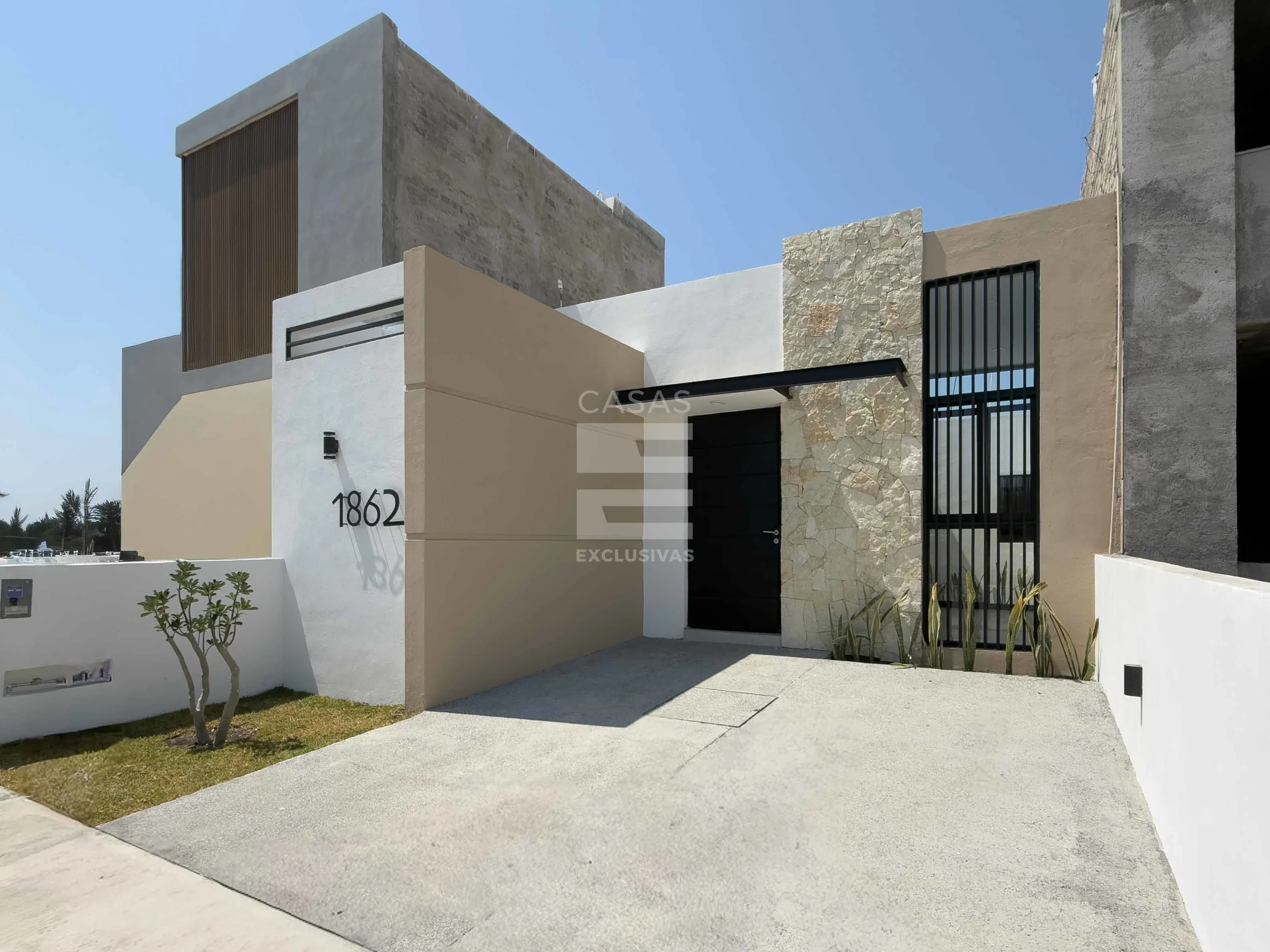 Casa en venta de una planta al norte de Colima con 2 recámaras y excelente ubicación