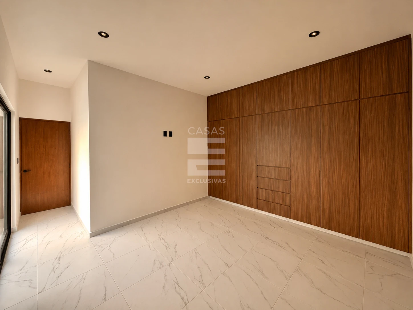 Casa en venta en Punto Rioja Colima con 3 recámaras y jardines interiores 5