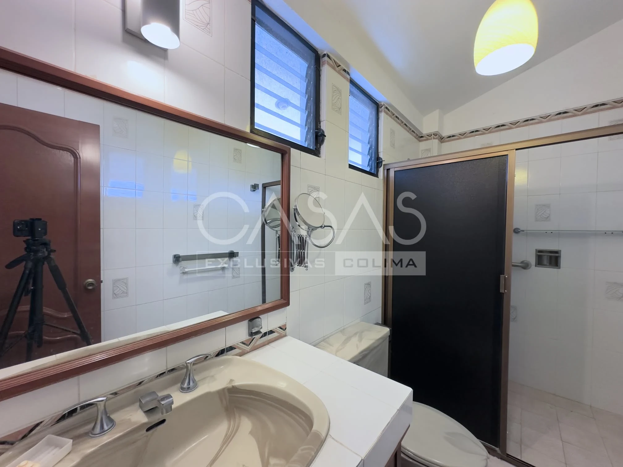 Casa en venta en Colima con carpintería de caoba, 4 recámaras y excelente ubicación 7