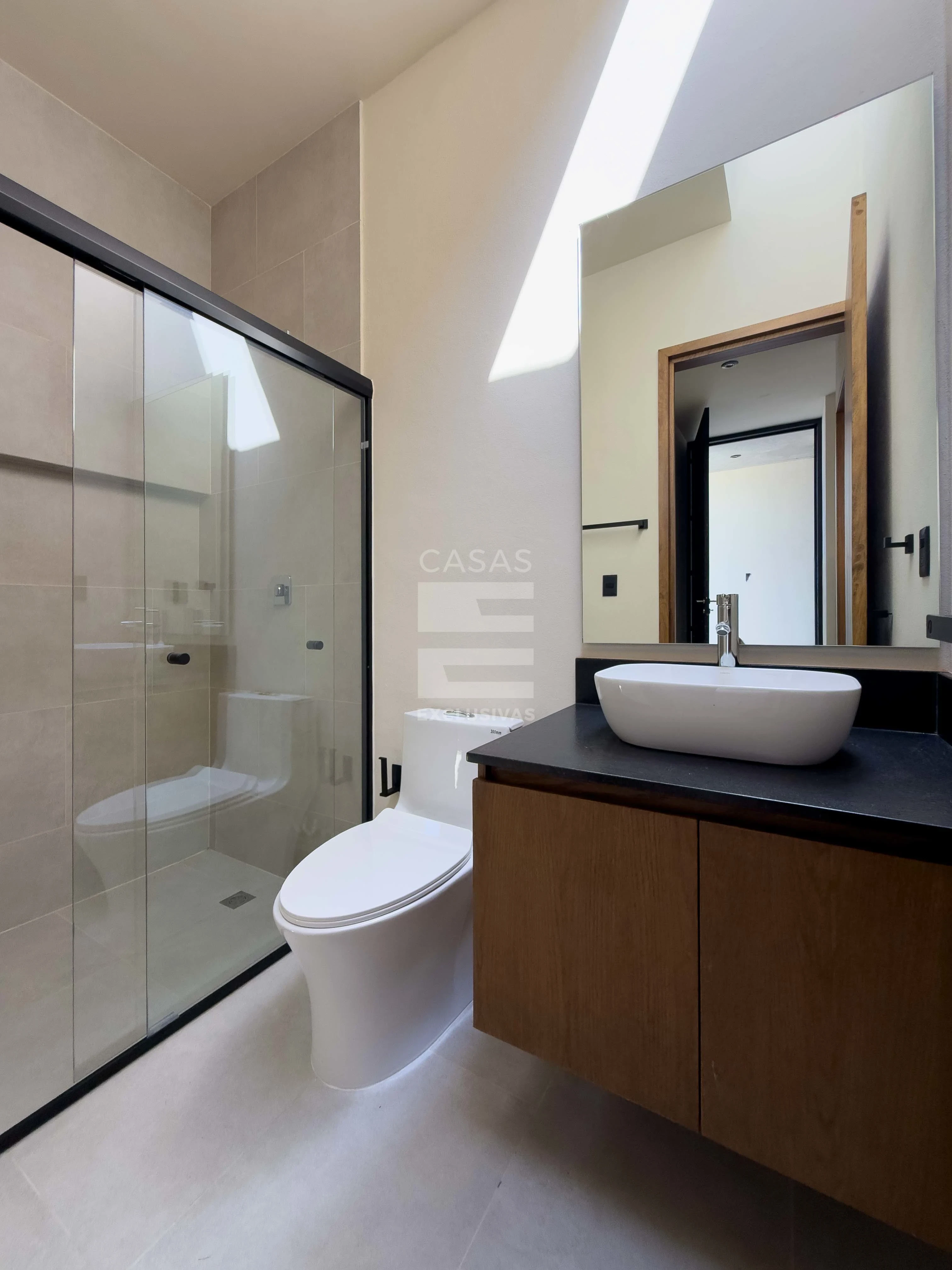 Casa en venta en Punto Rioja Colima con 2 recámaras y jardines interiores 9