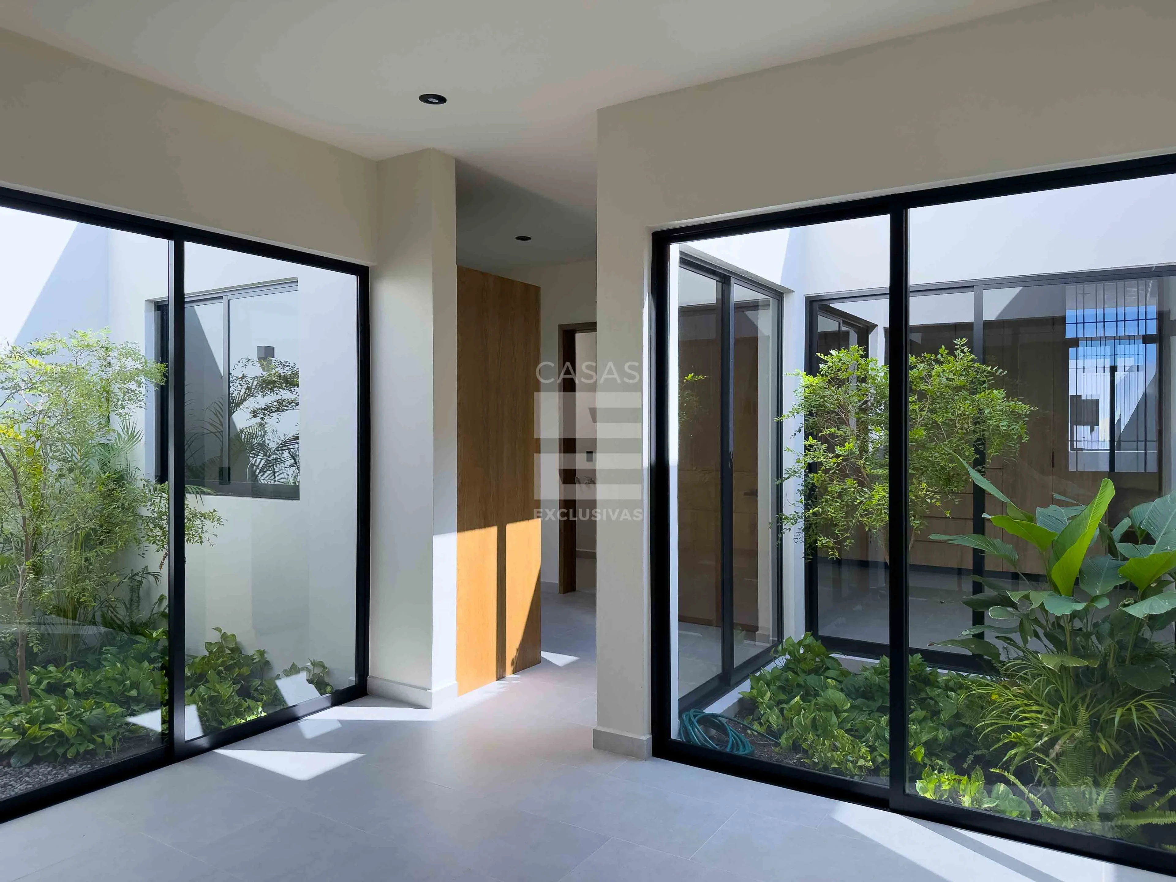 Casa en venta en Punto Rioja Colima con 2 recámaras y jardines interiores 4