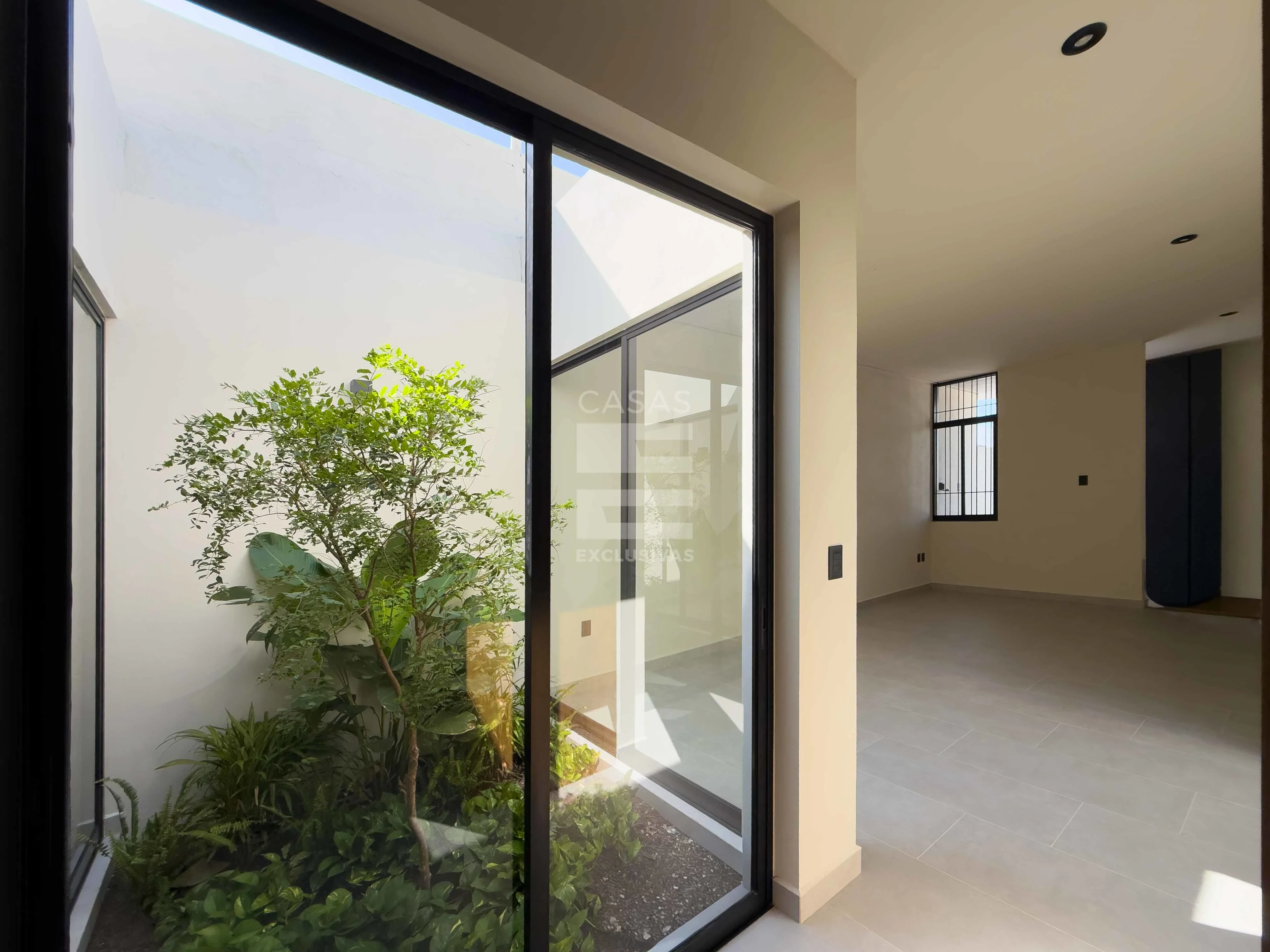 Casa en venta en Punto Rioja Colima con 2 recámaras y jardines interiores 5