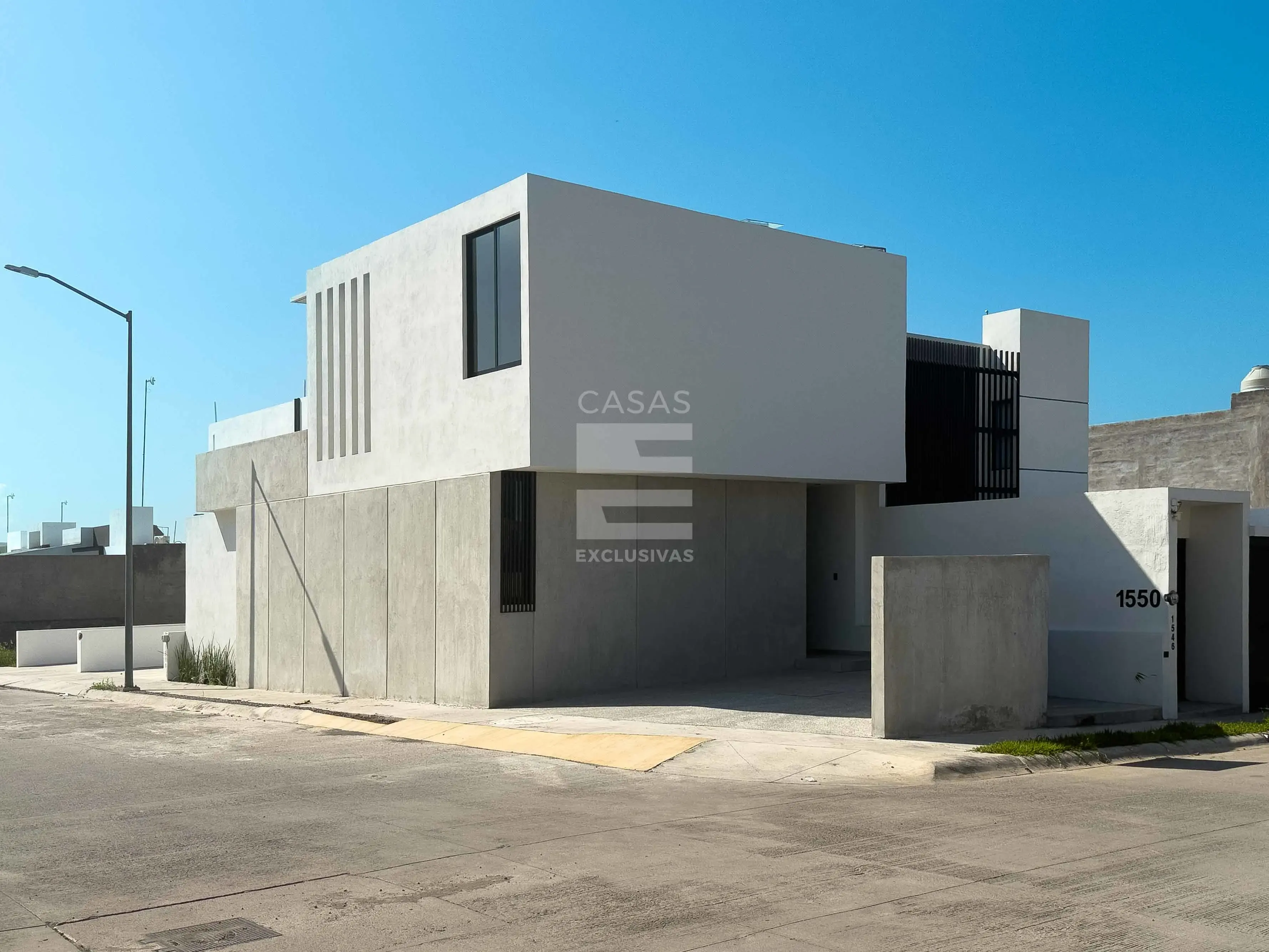 Imagen de Preciosa casa en venta en Colima a sólo minutos de la salida a Guadalajara