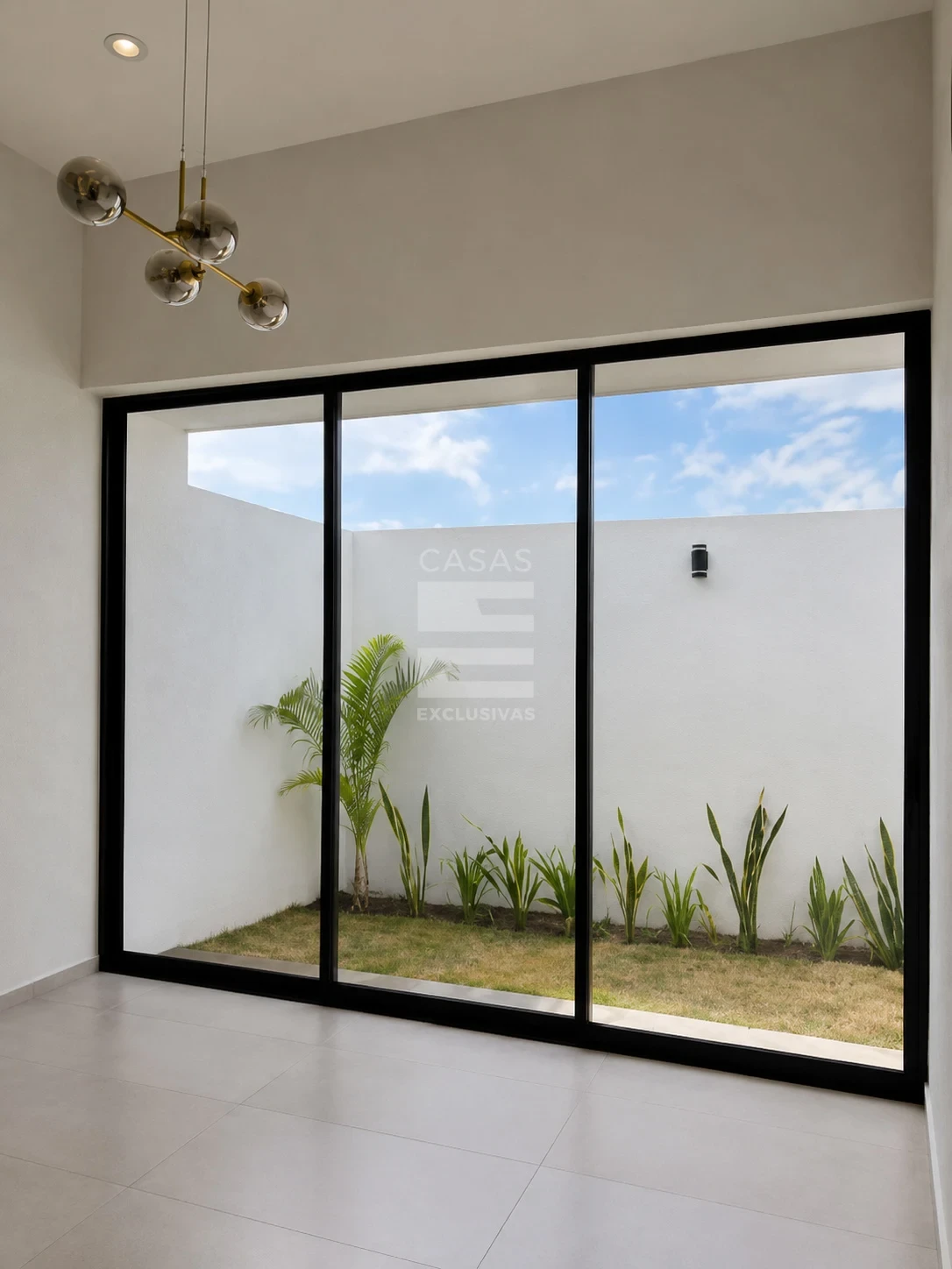 Casa en venta en Bielva Residencial Colima de una planta con 2 recámaras y jardín amplio 4