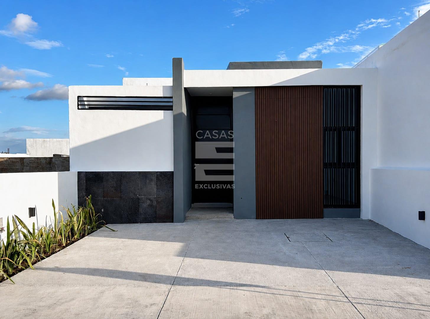 Imagen de Casa en venta en Bielva Residencial Colima de una planta con 2 recámaras y jardín amplio