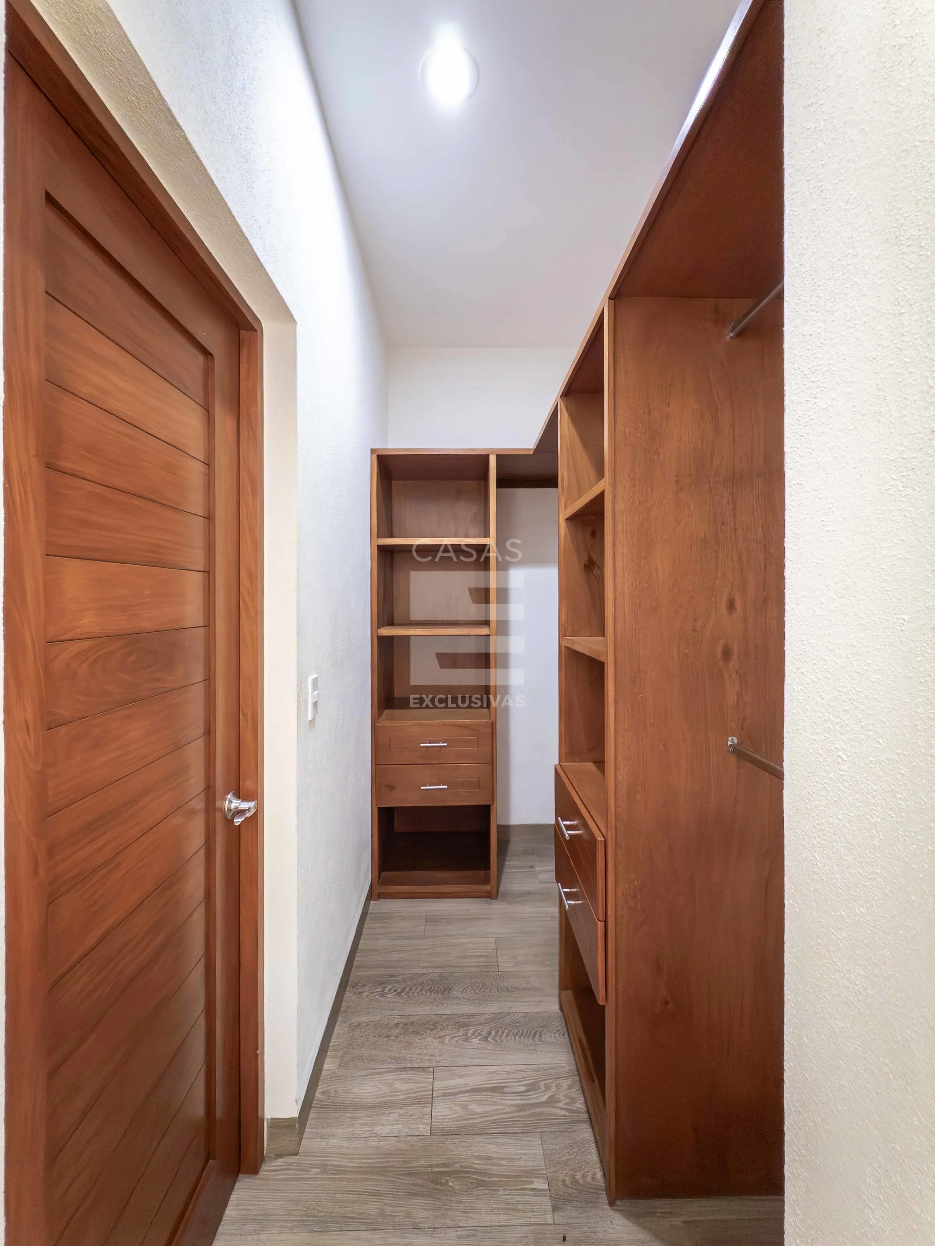 Casa en venta de oportunidad en Altozano Colima Residencia con amplio terreno 8